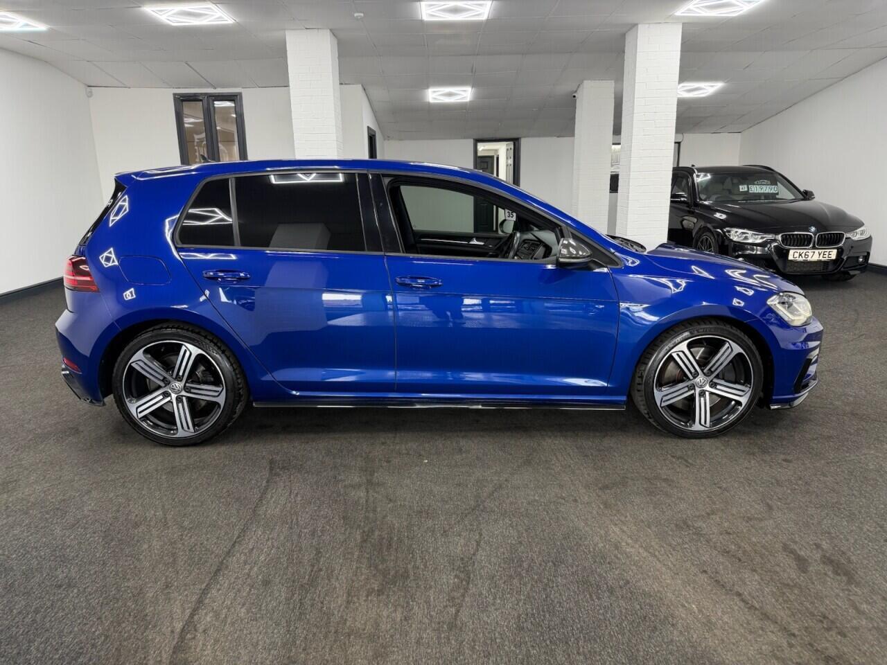 Volkswagen Golf - Image 5