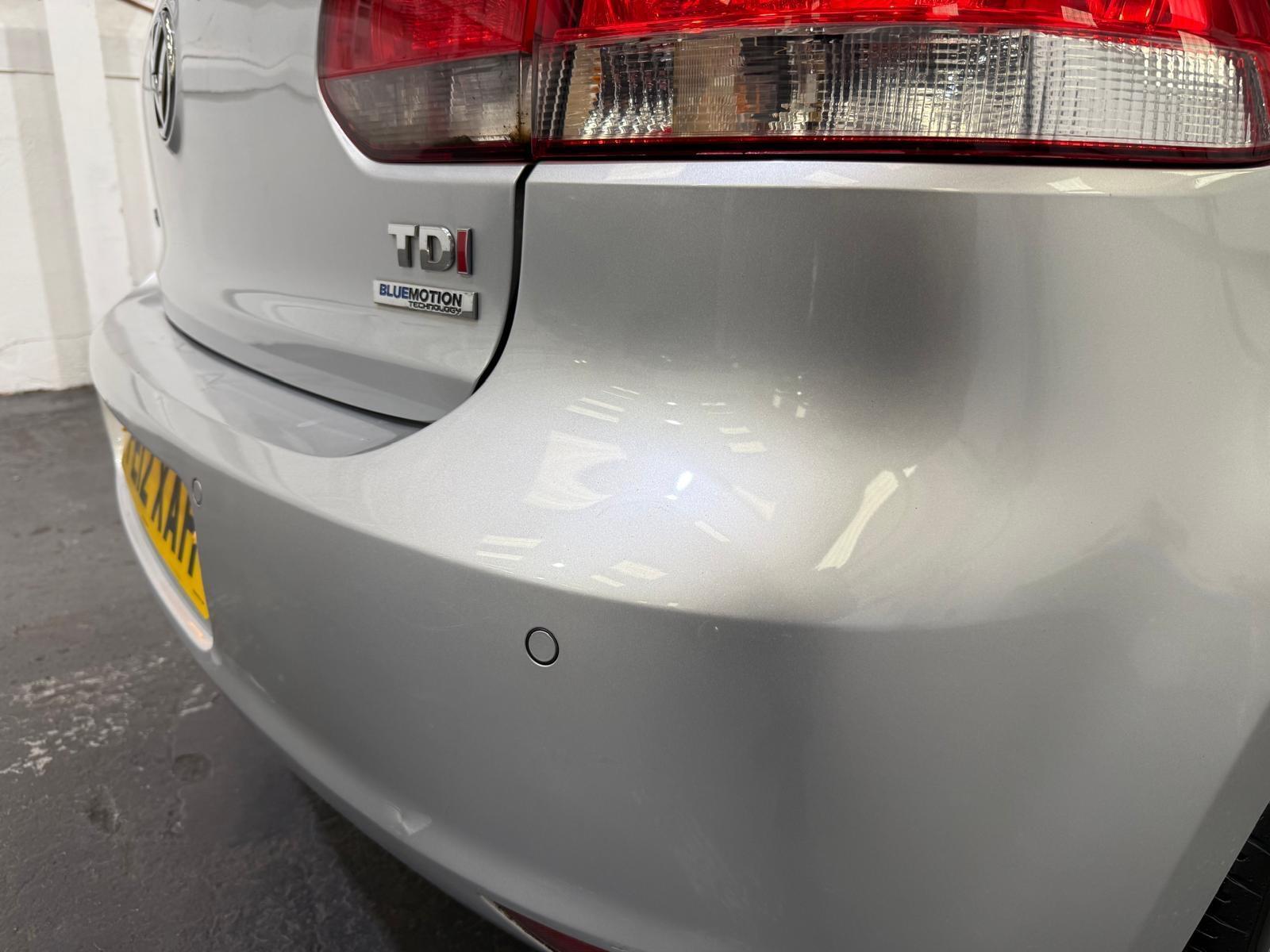 Volkswagen Golf - Image 10