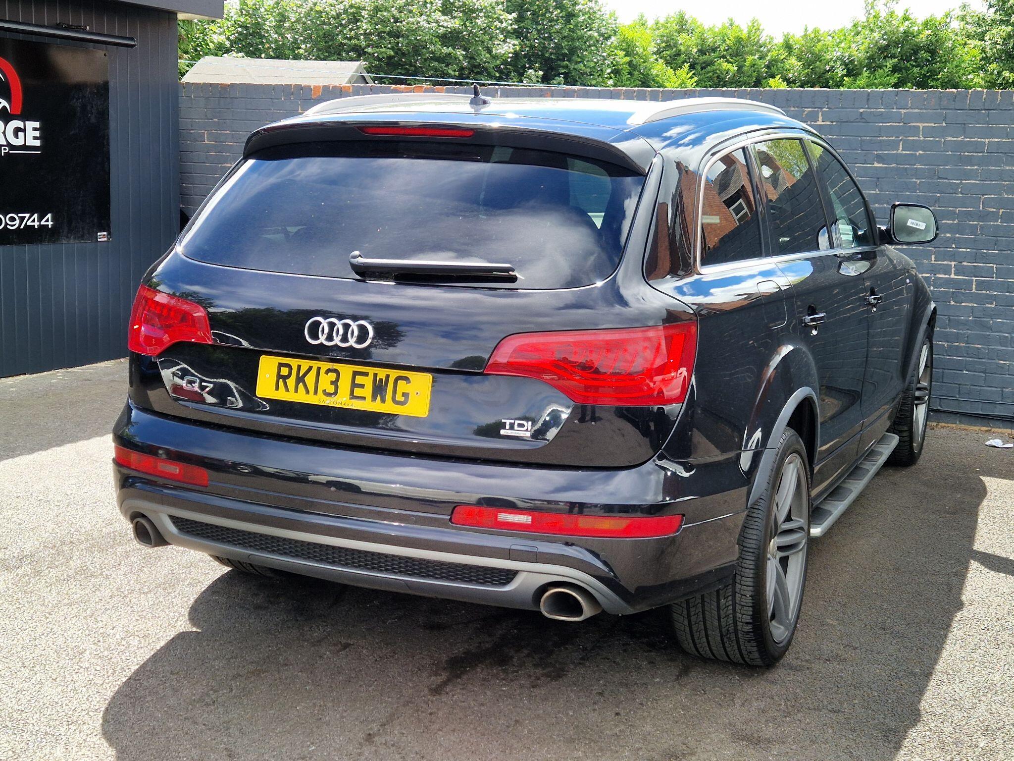 Audi Q7 - Image 10