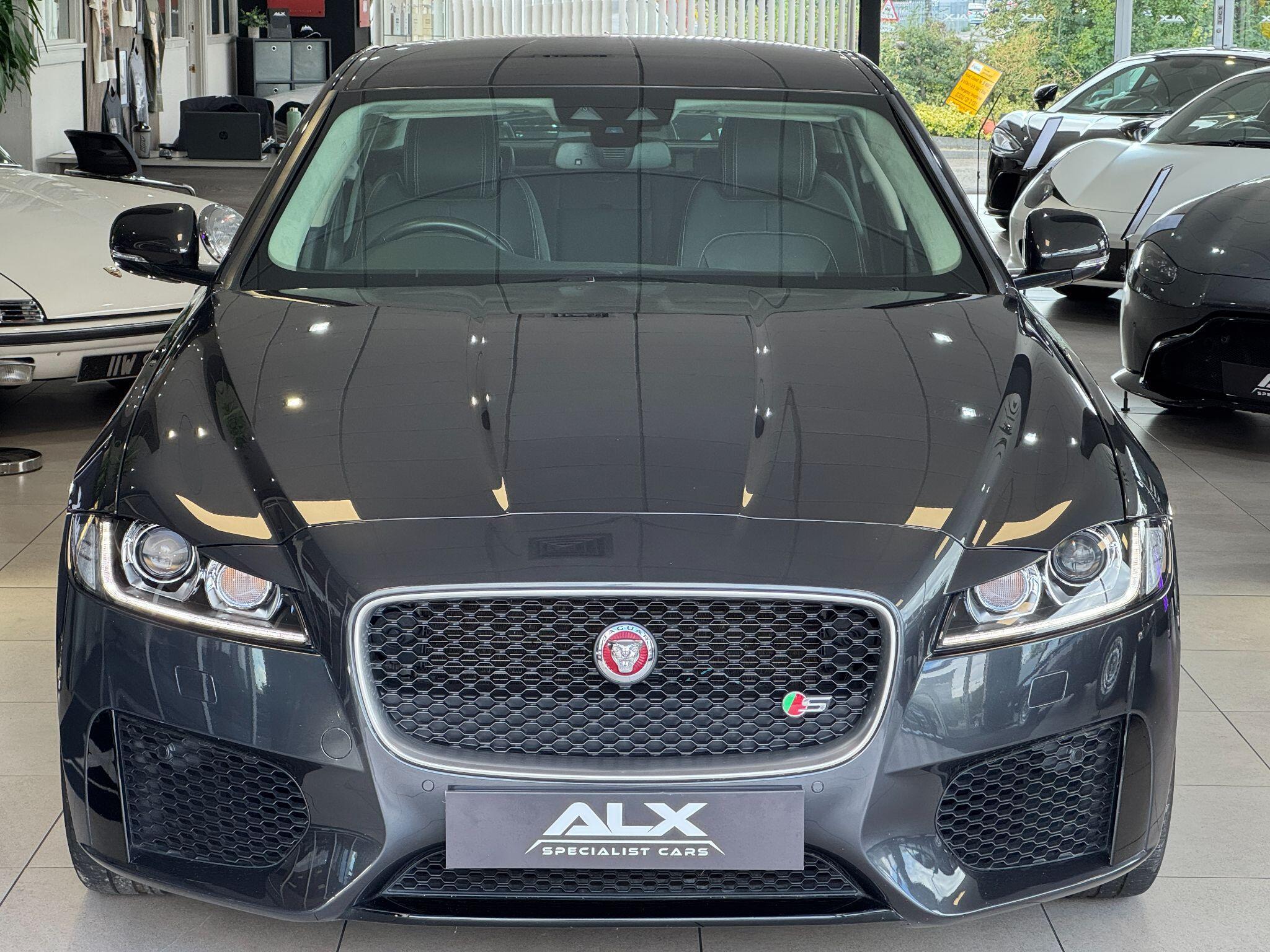 Jaguar XF - Image 9