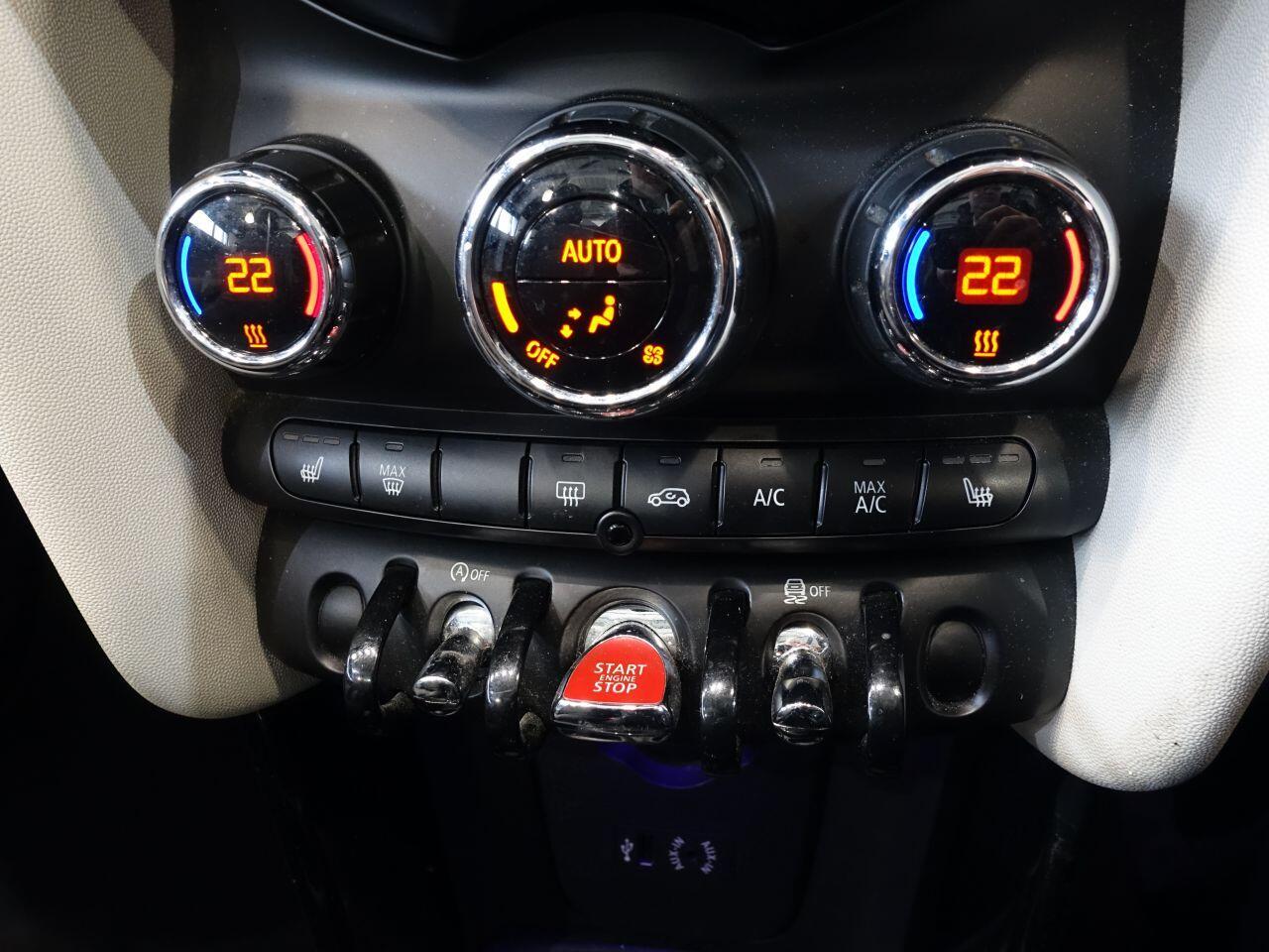 MINI Convertible - Image 22