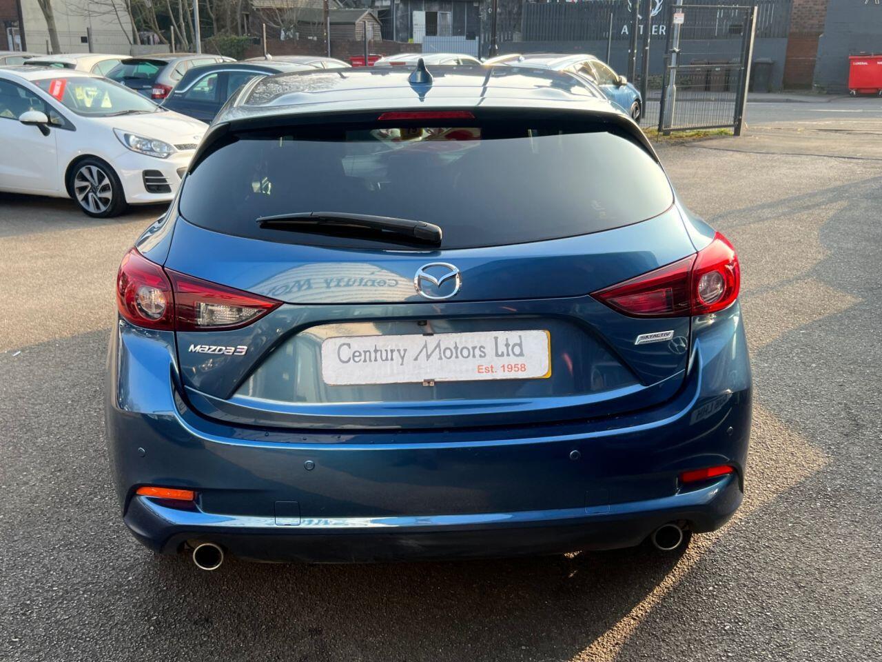 Mazda MAZDA3 - Image 9