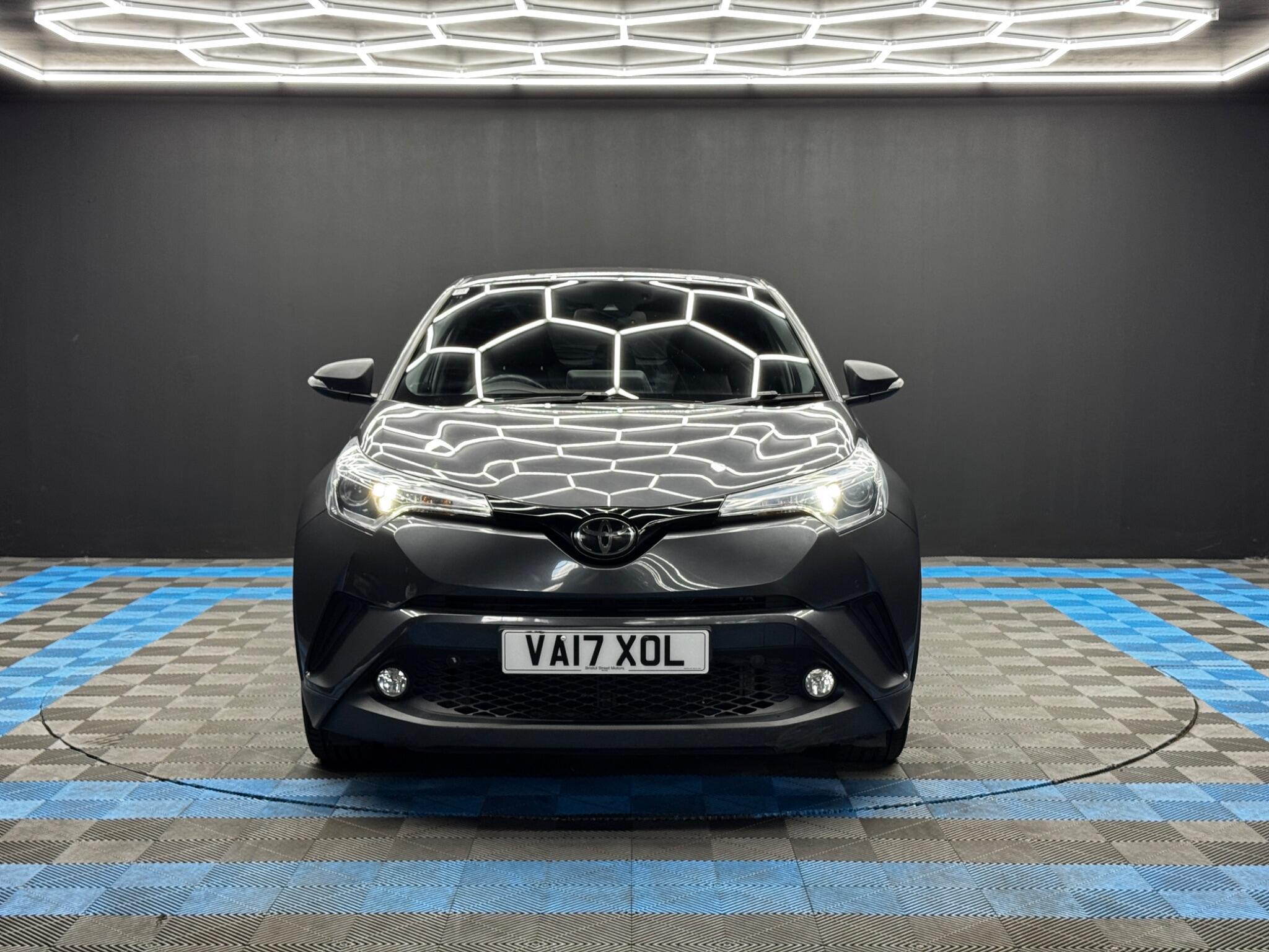 Toyota C-Hr - Image 2