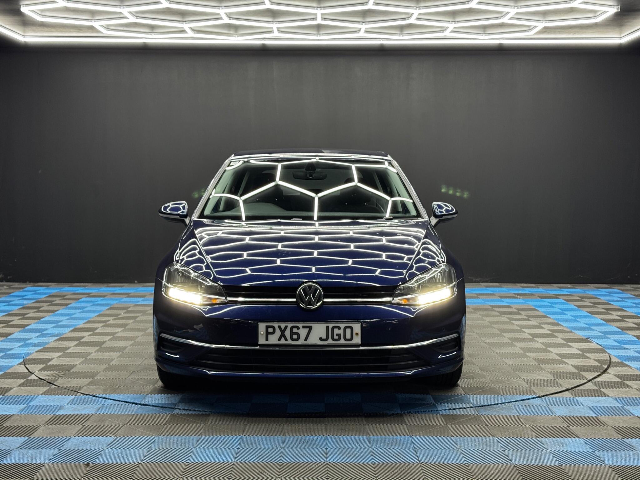 Volkswagen Golf - Image 2