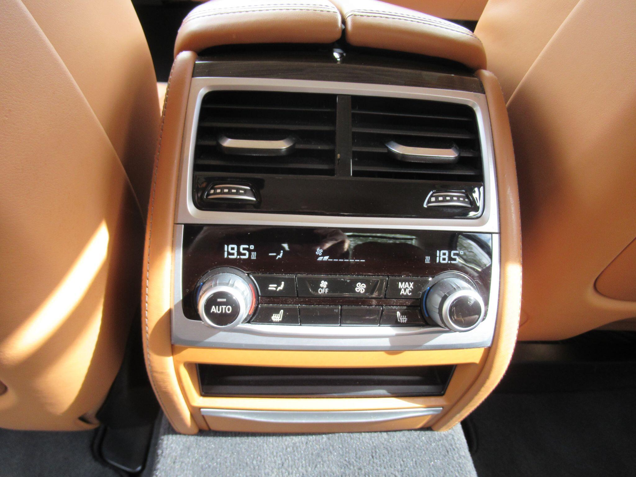 BMW 7 Series - Image 24