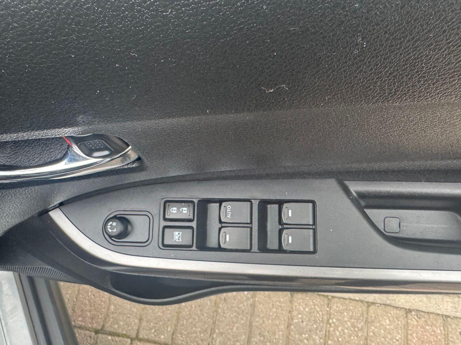 Suzuki Vitara - Image 20