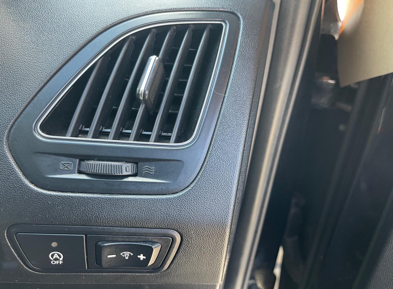 Hyundai ix35 - Image 32