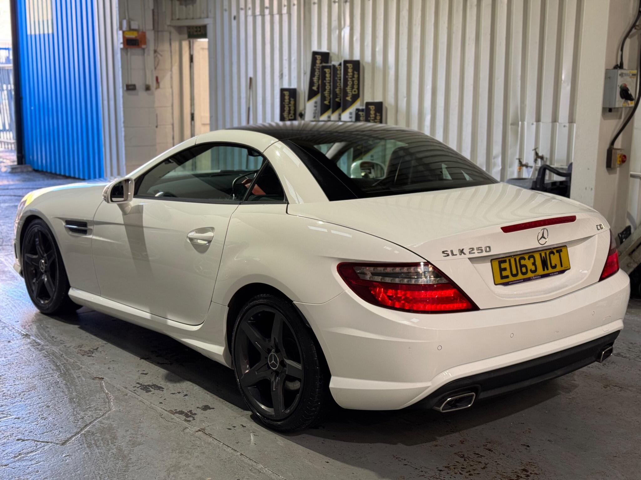 Mercedes SLK - Image 21