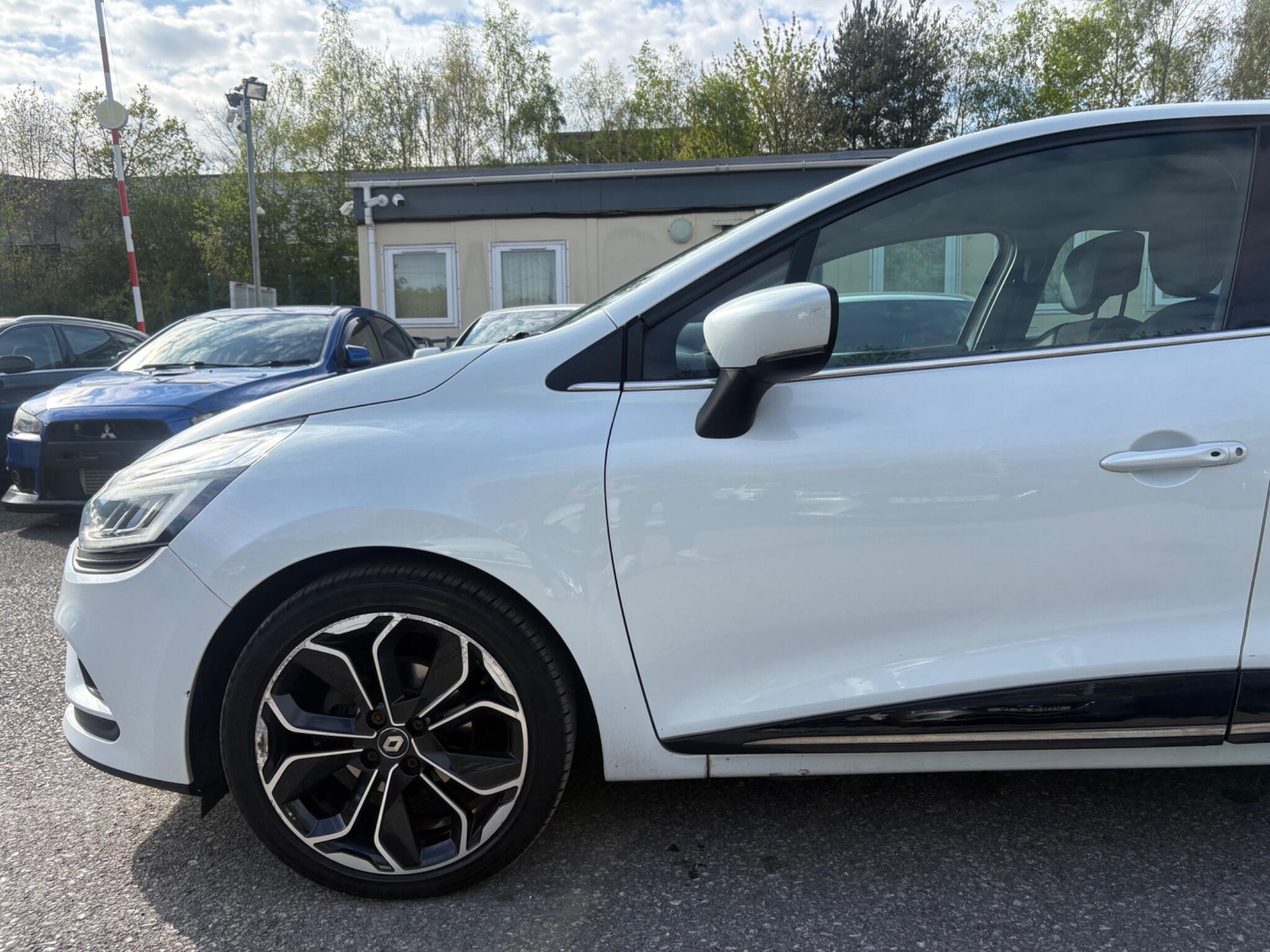 Renault Clio - Image 6