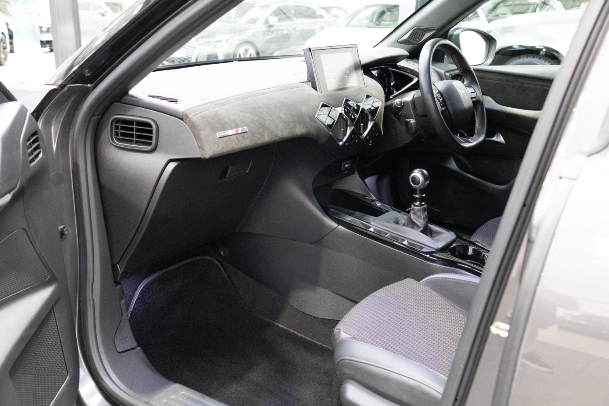 DS AUTOMOBILES DS 3 CROSSBACK - Image 12