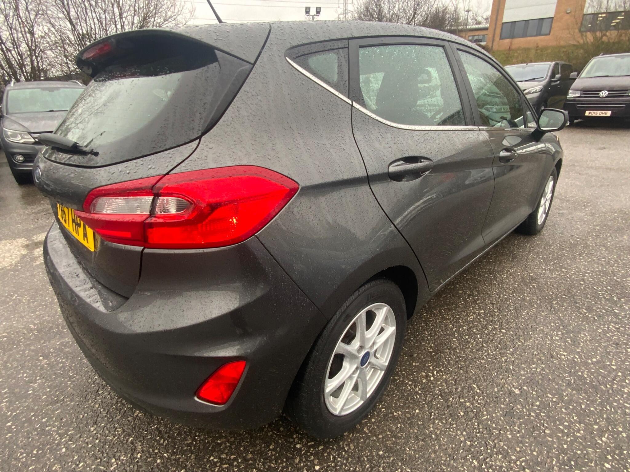 Ford Fiesta - Image 13