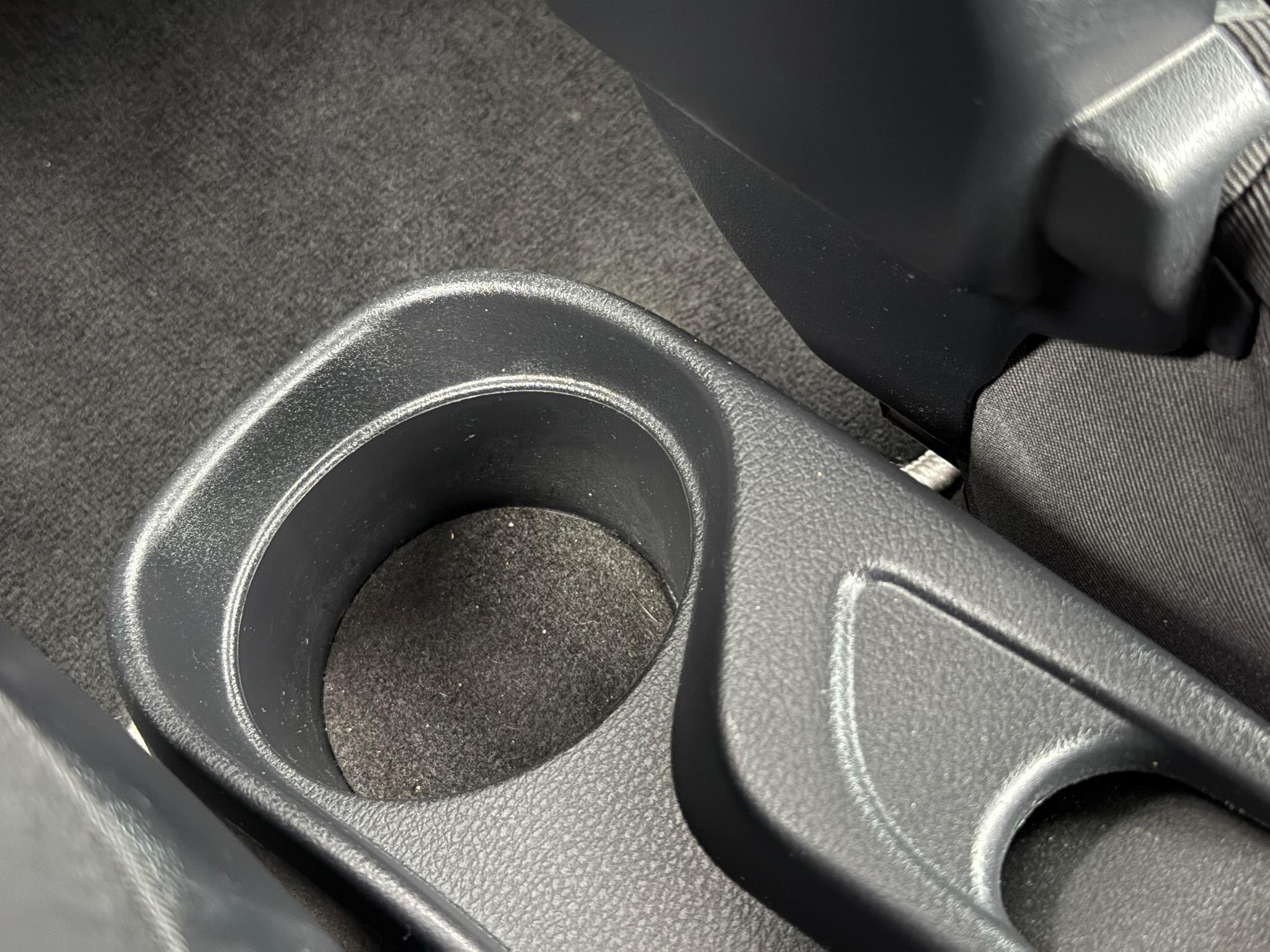 Toyota Yaris - Image 47