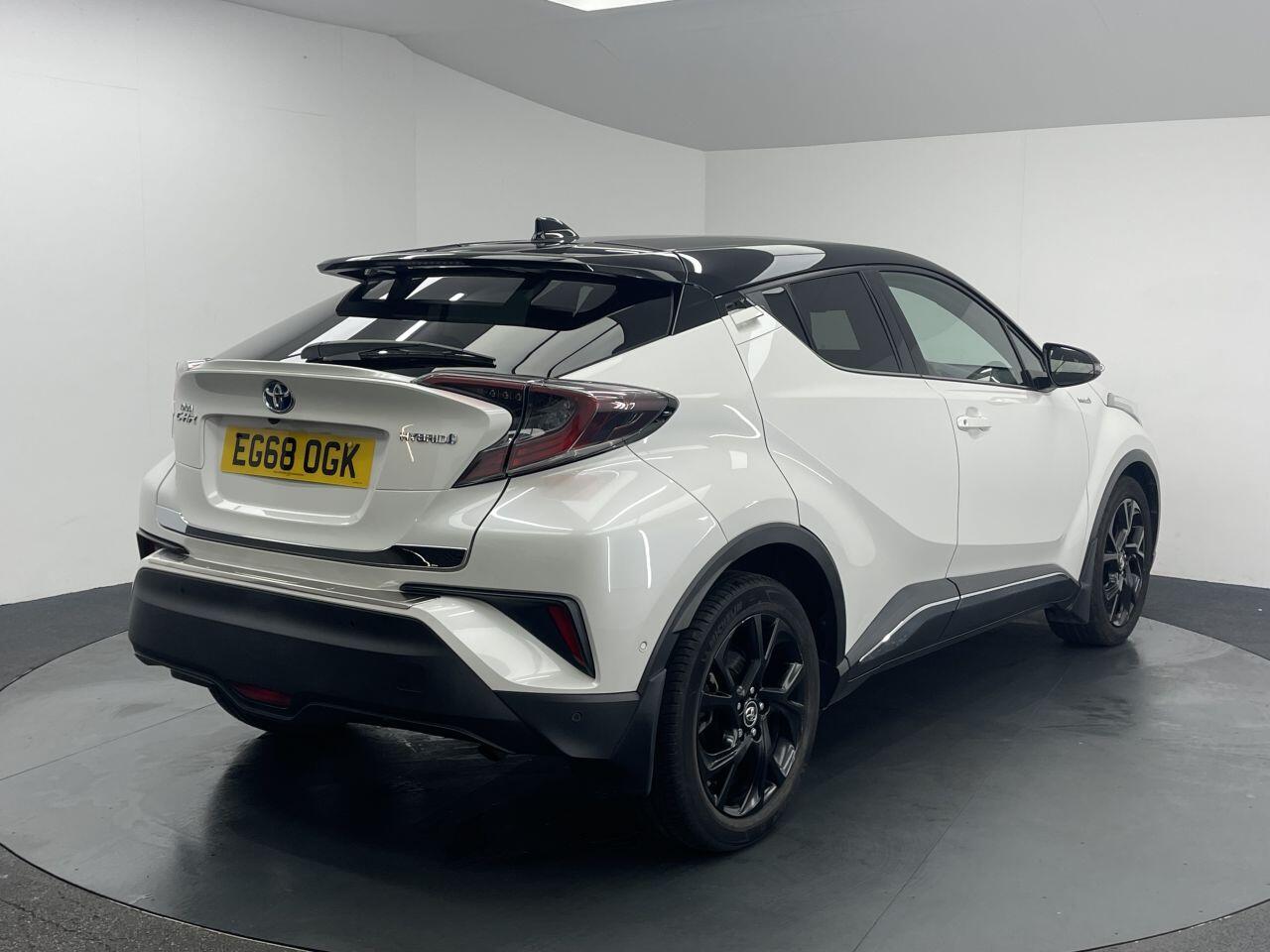 Toyota C-Hr - Image 11