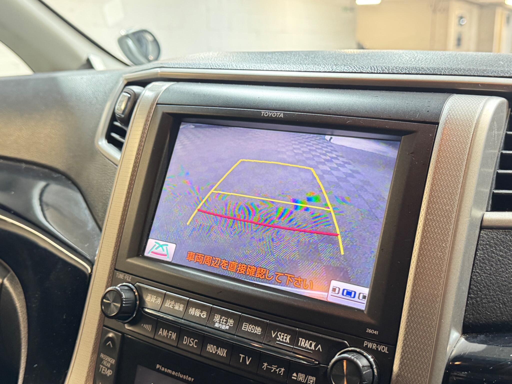 Toyota Vellfire - Image 15