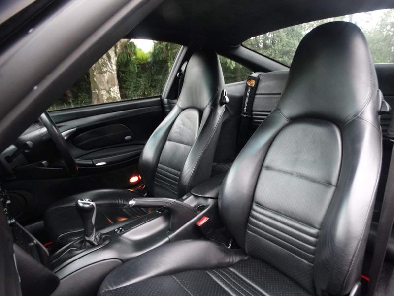 Porsche 911 - Image 9