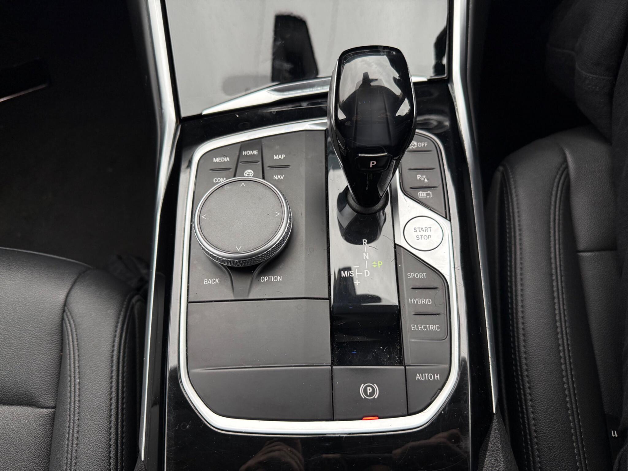 BMW 3 Series - Image 14