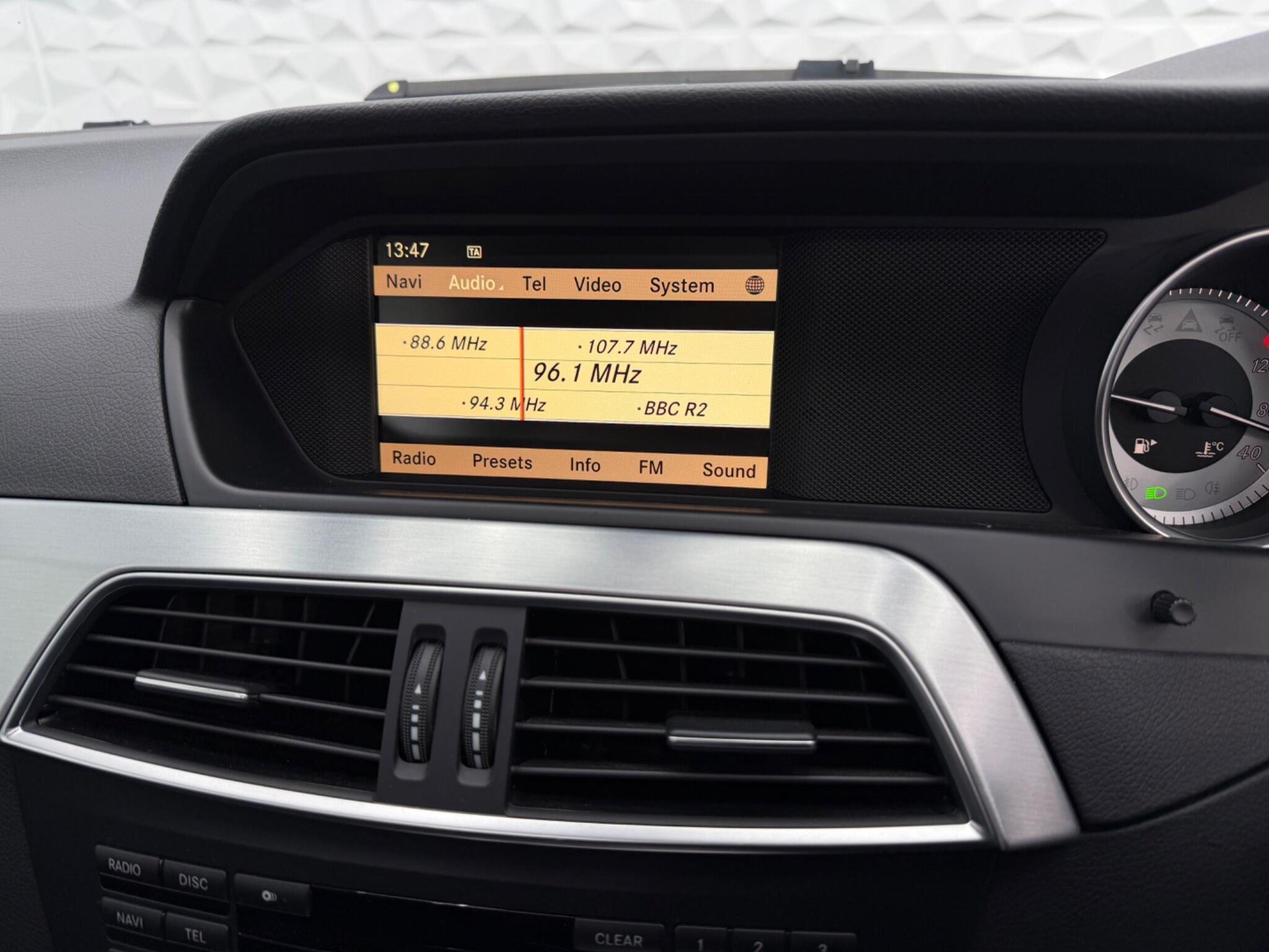 Mercedes C Class - Image 28