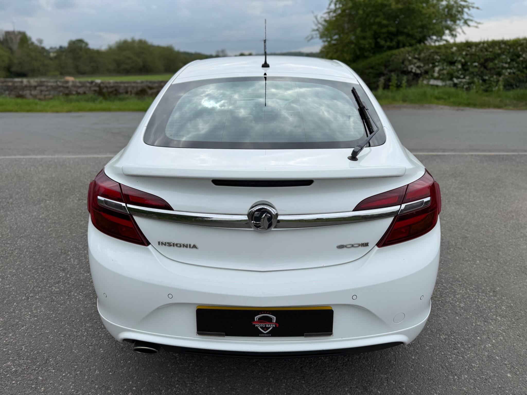 Vauxhall Insignia - Image 16