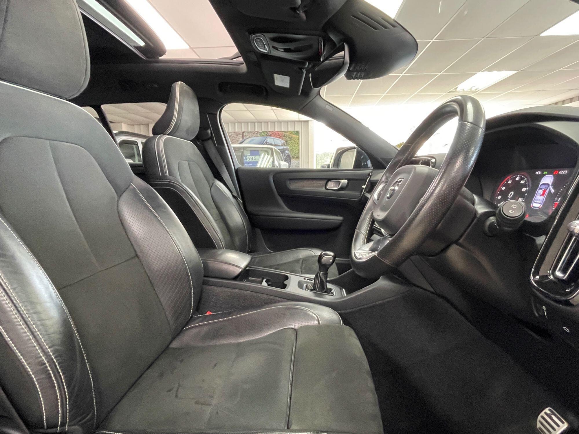 Volvo XC40 - Image 25