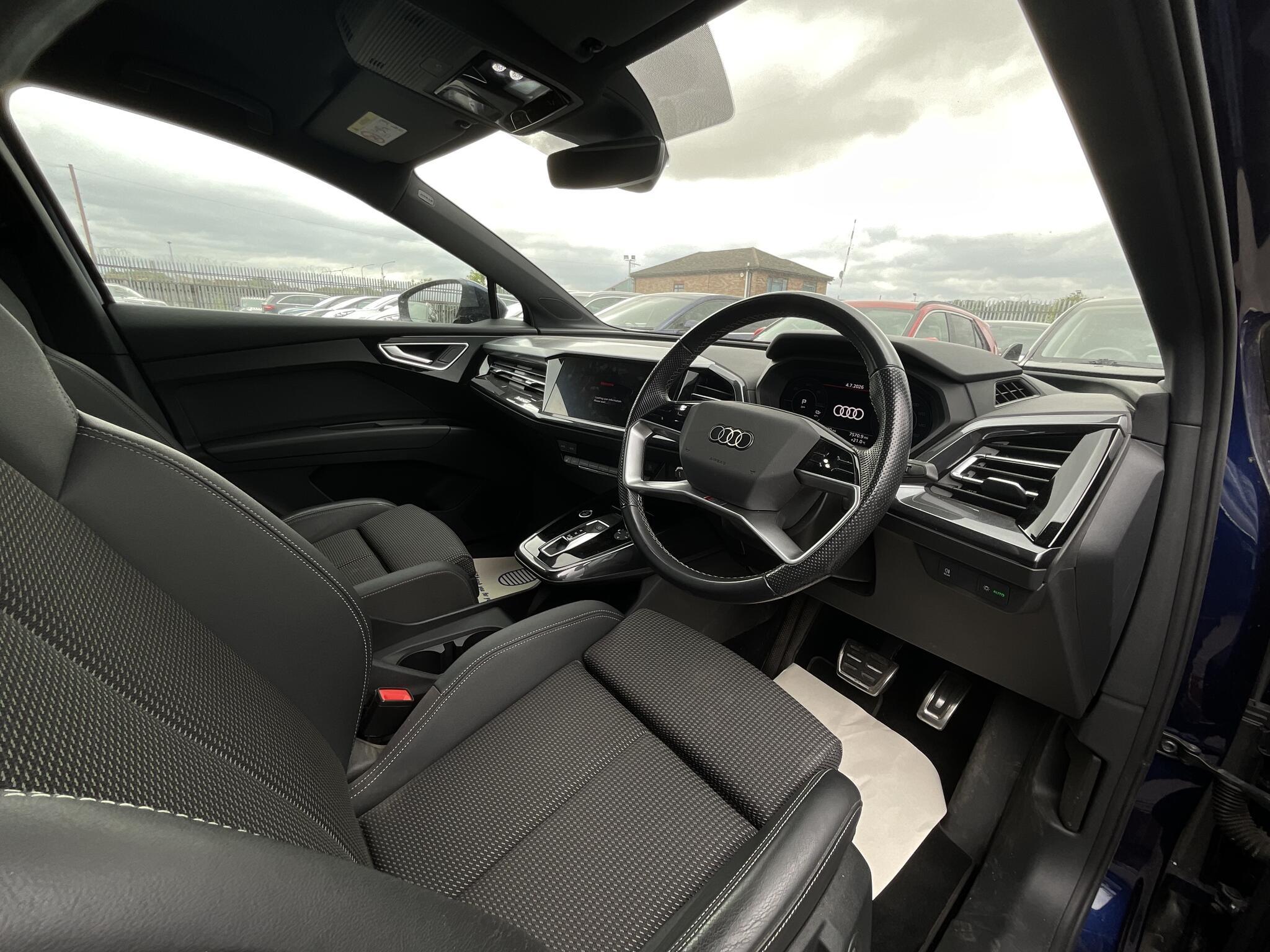 Audi Q4 E-Tron - Image 7