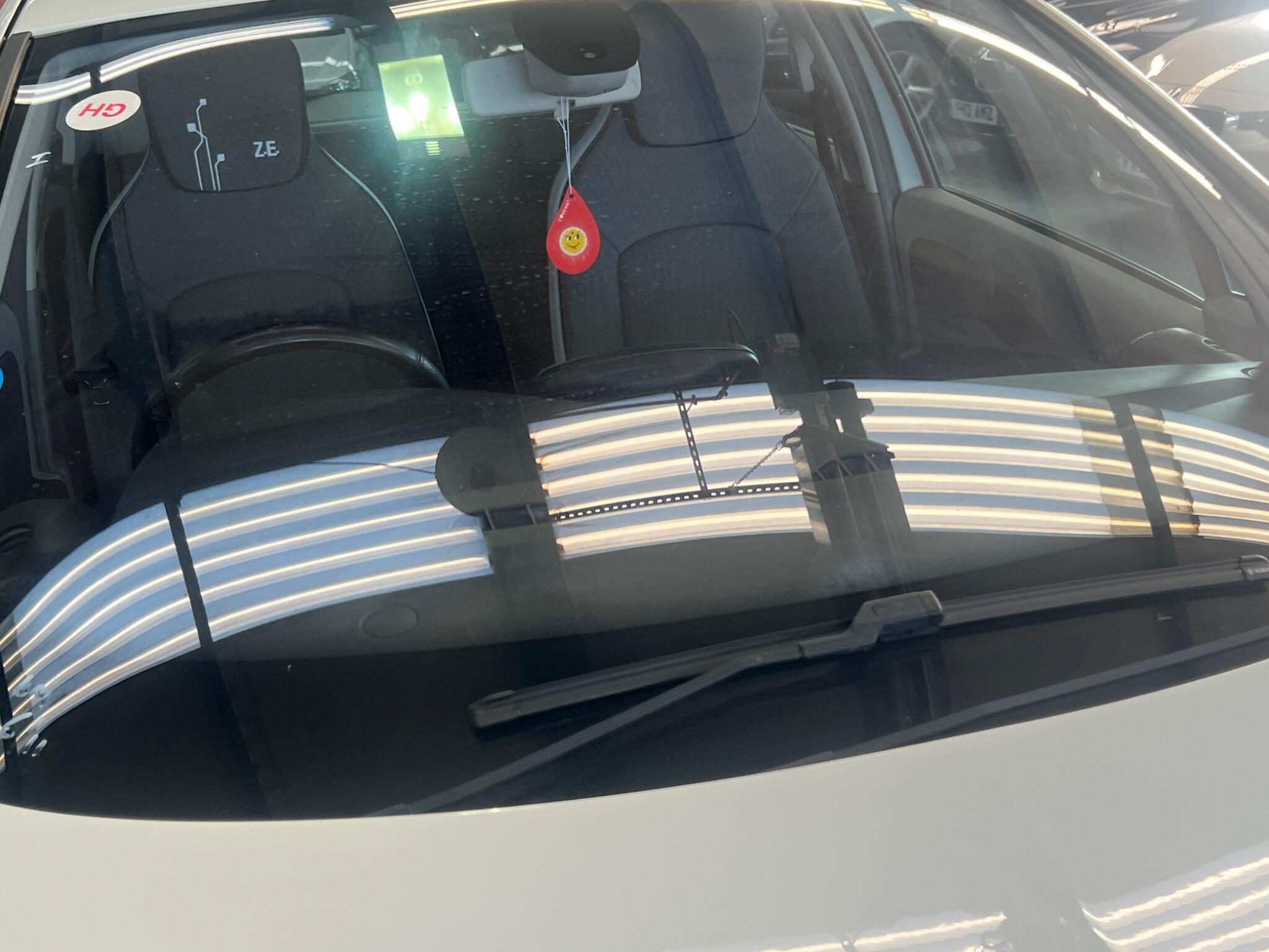 Renault Zoe - Image 42