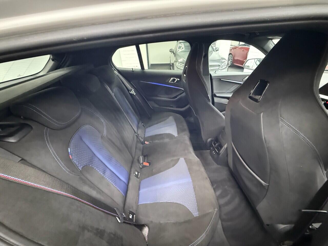 BMW 1 Series - Image 19
