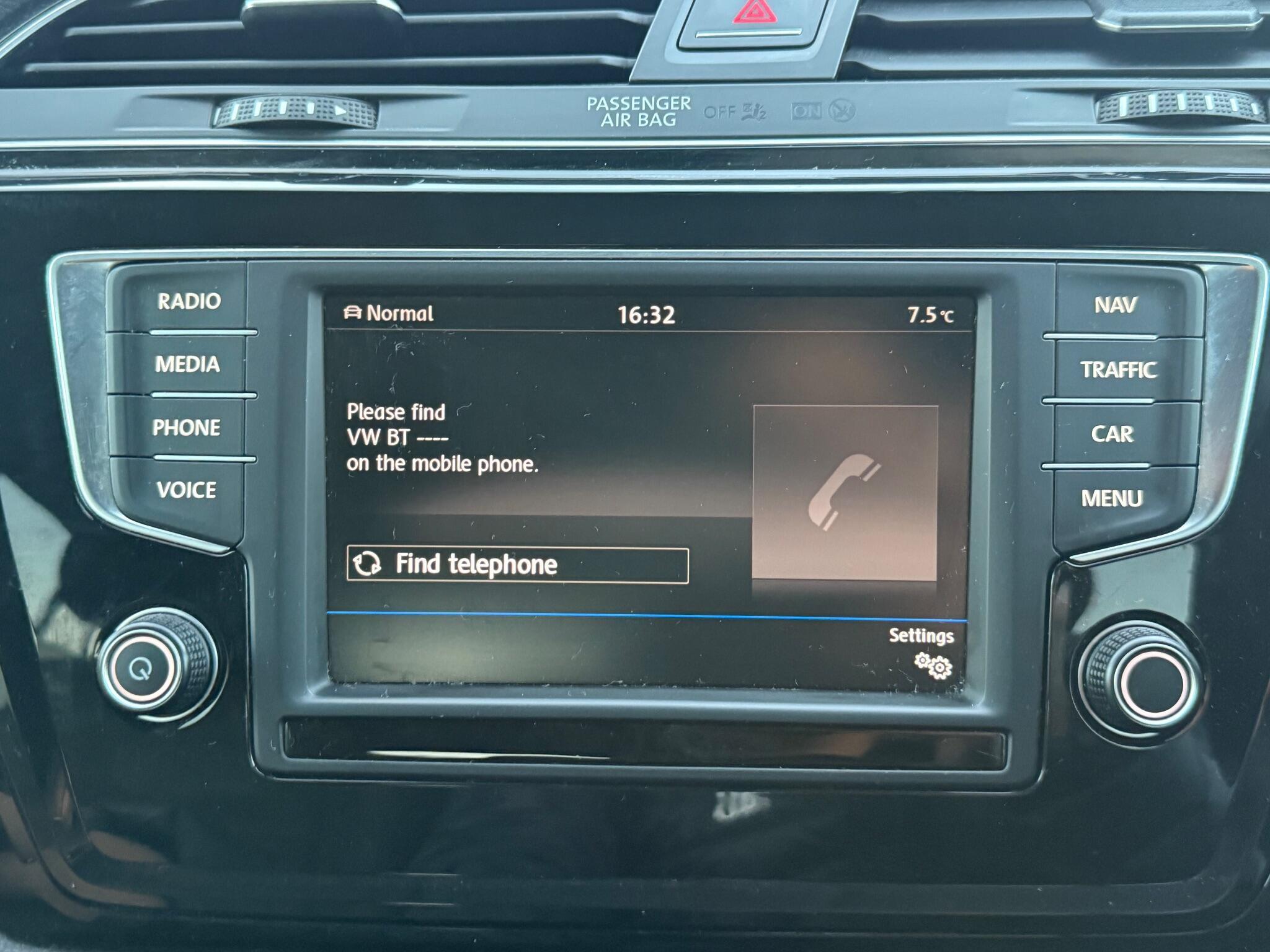 Volkswagen Touran - Image 39