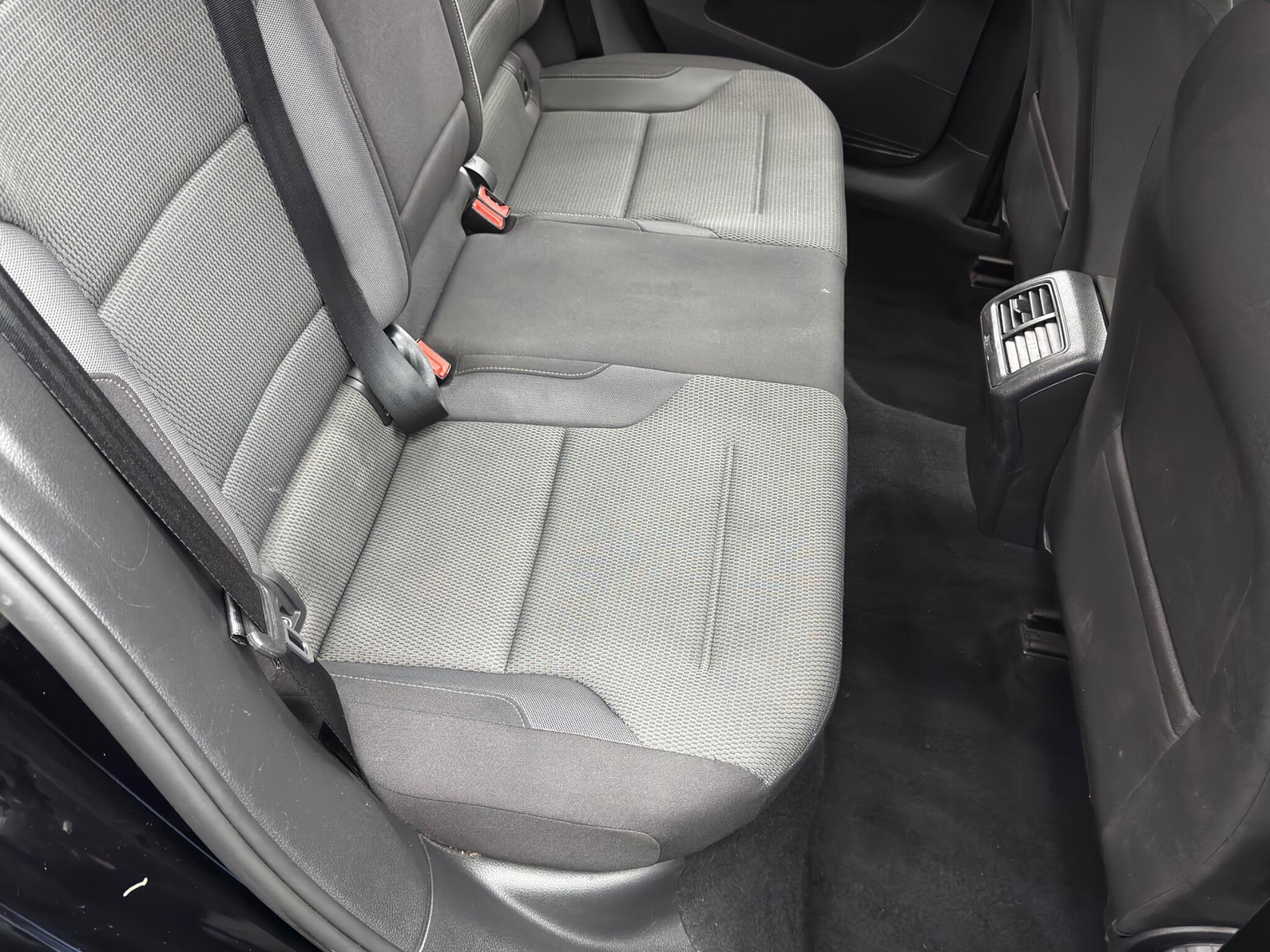 Volkswagen Golf - Image 15