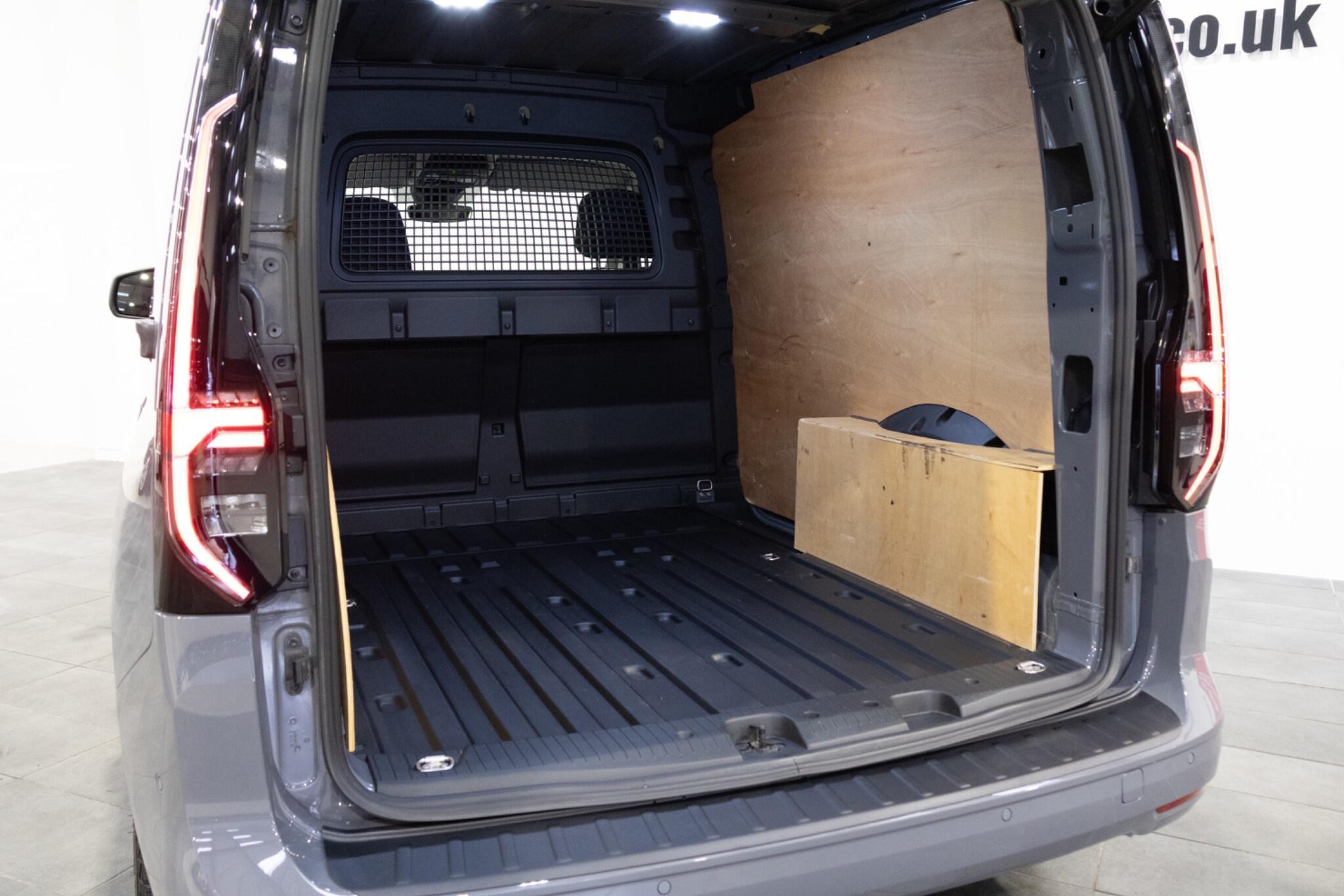 Volkswagen Caddy - Image 9