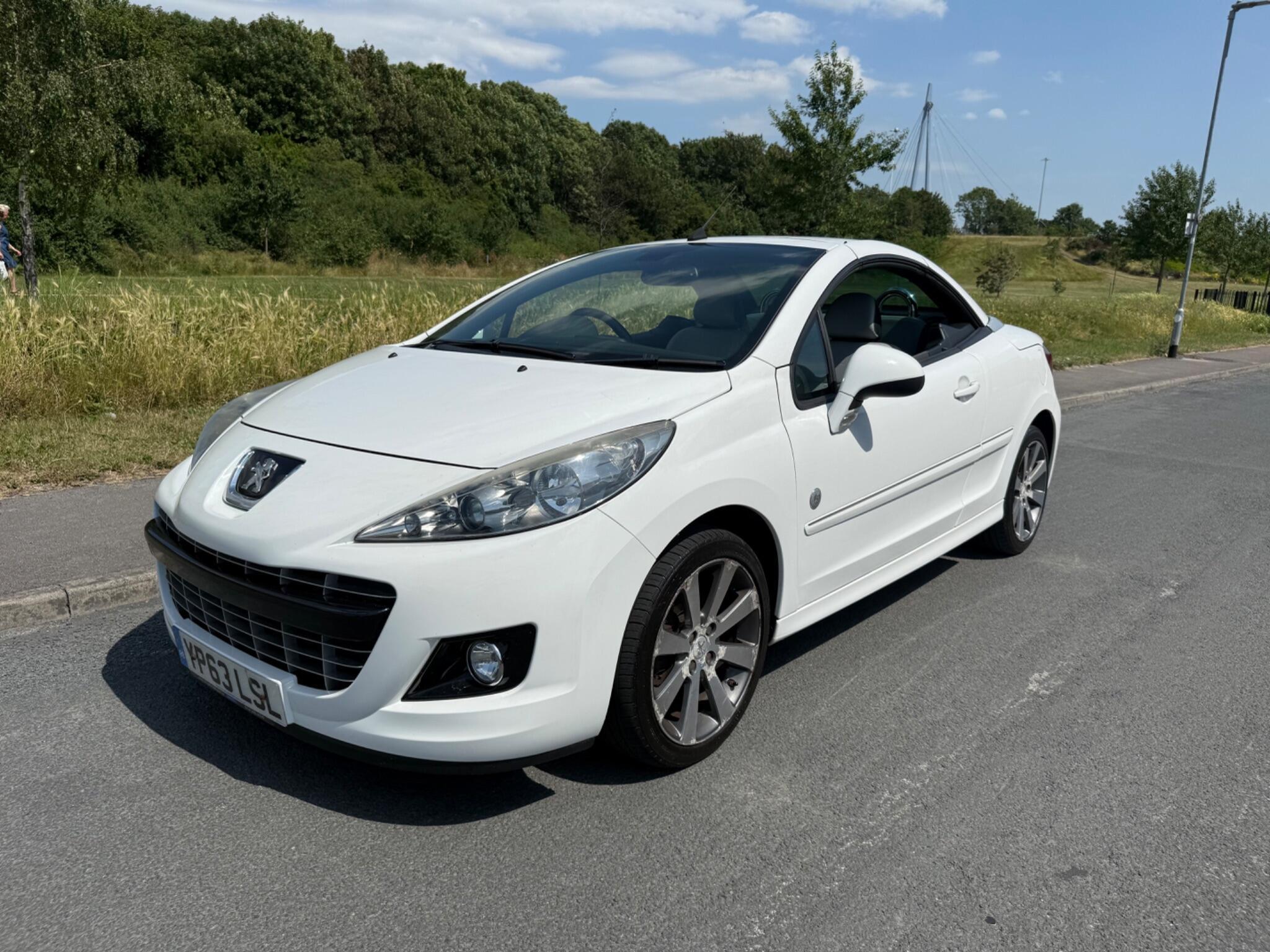 Peugeot 207 CC - Image 13