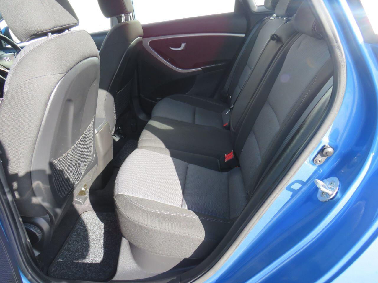 Hyundai i30 - Image 10