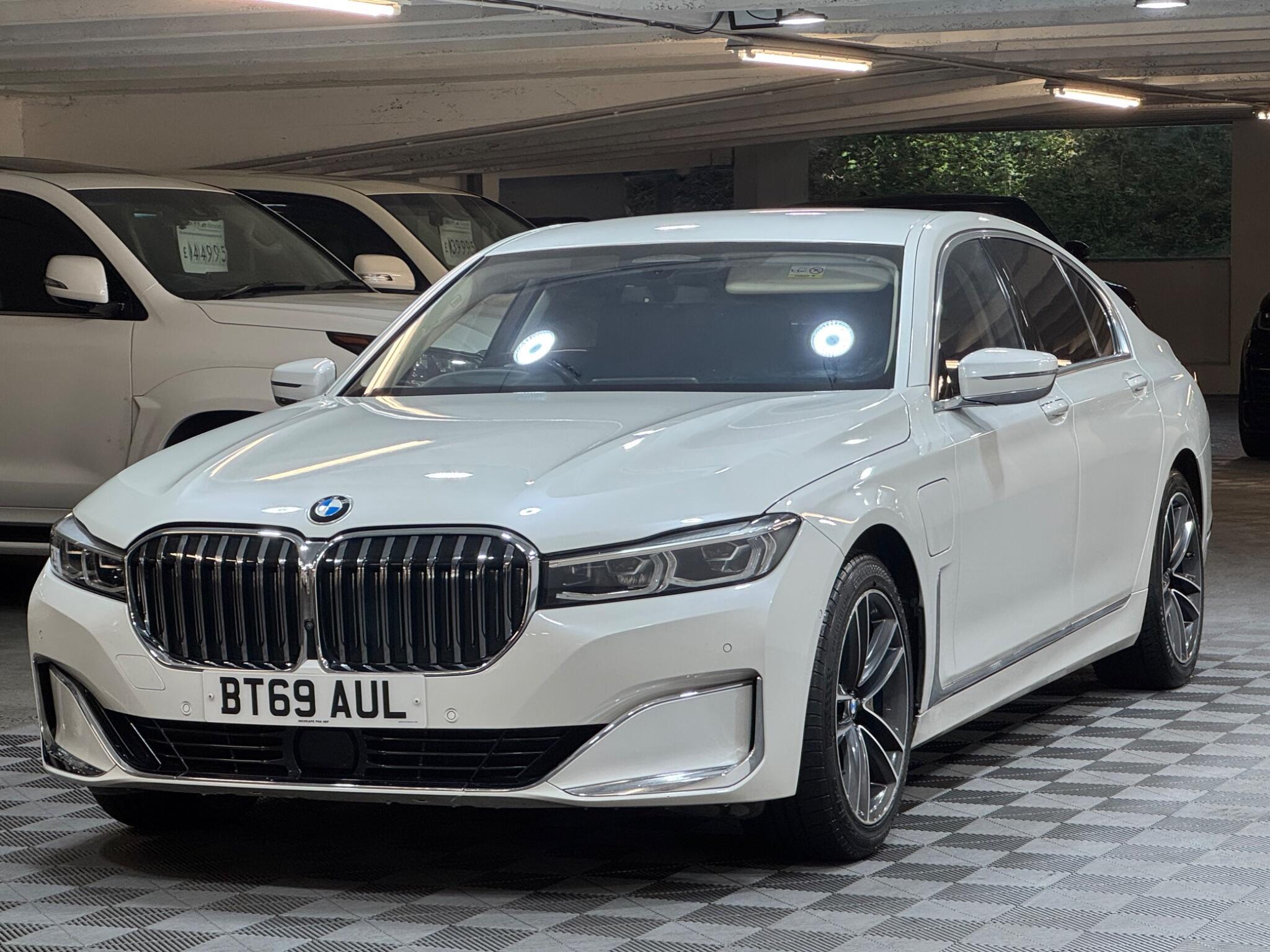 BMW 7 Series - Image 6