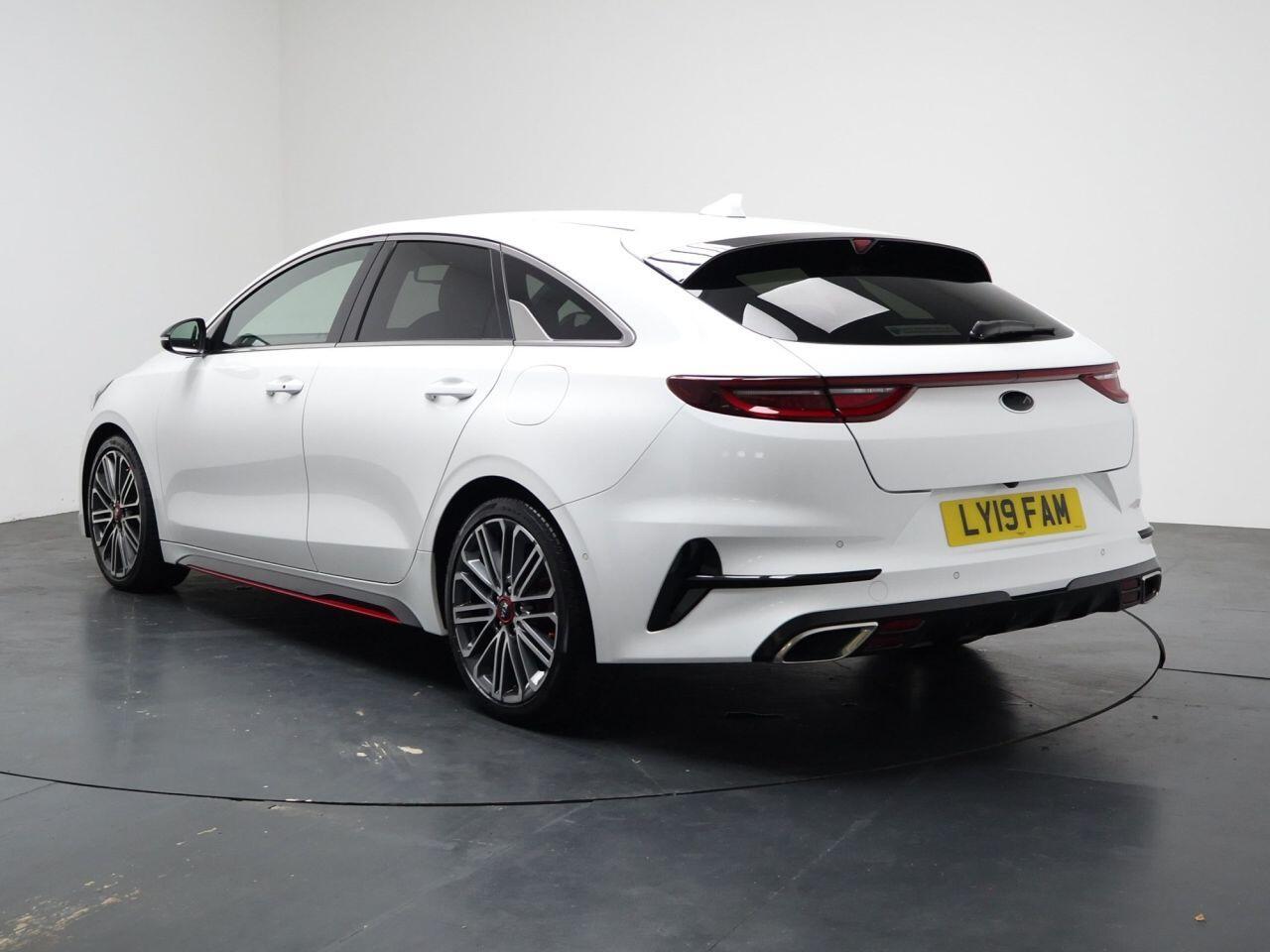 Kia ProCeed - Image 5