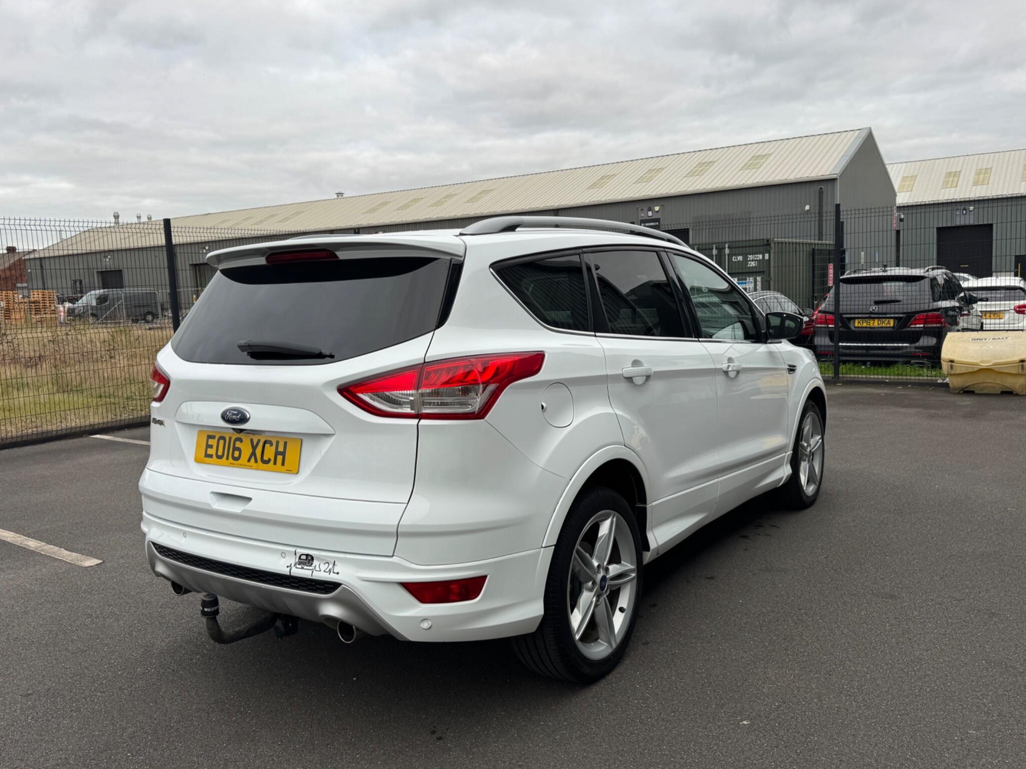 Ford Kuga - Image 9