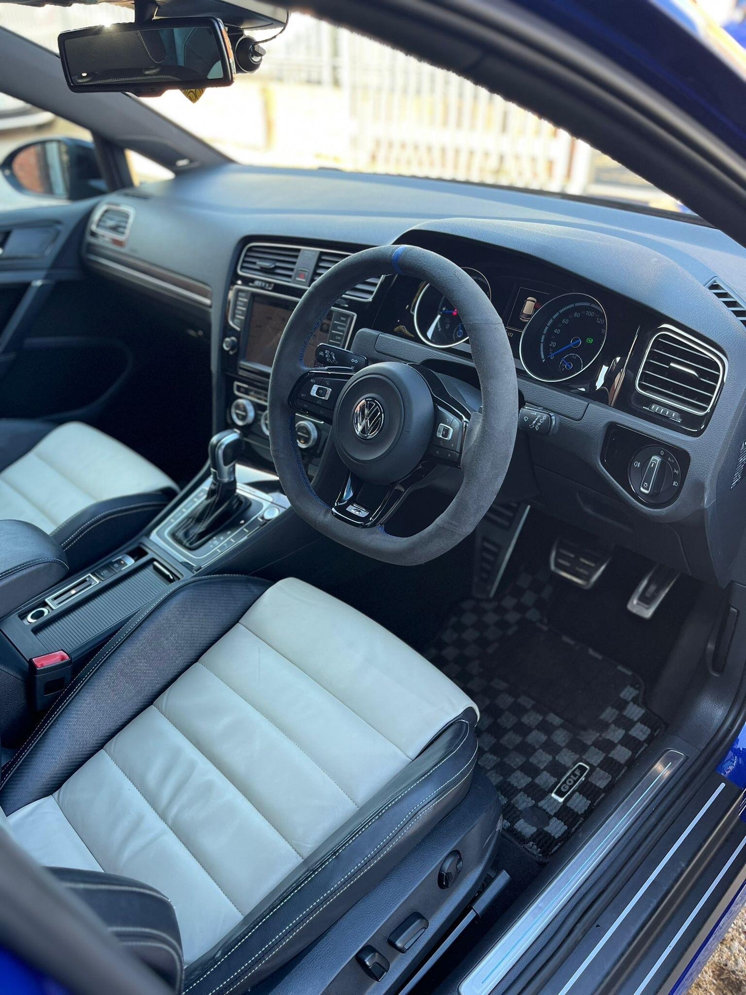 Volkswagen Golf - Image 36