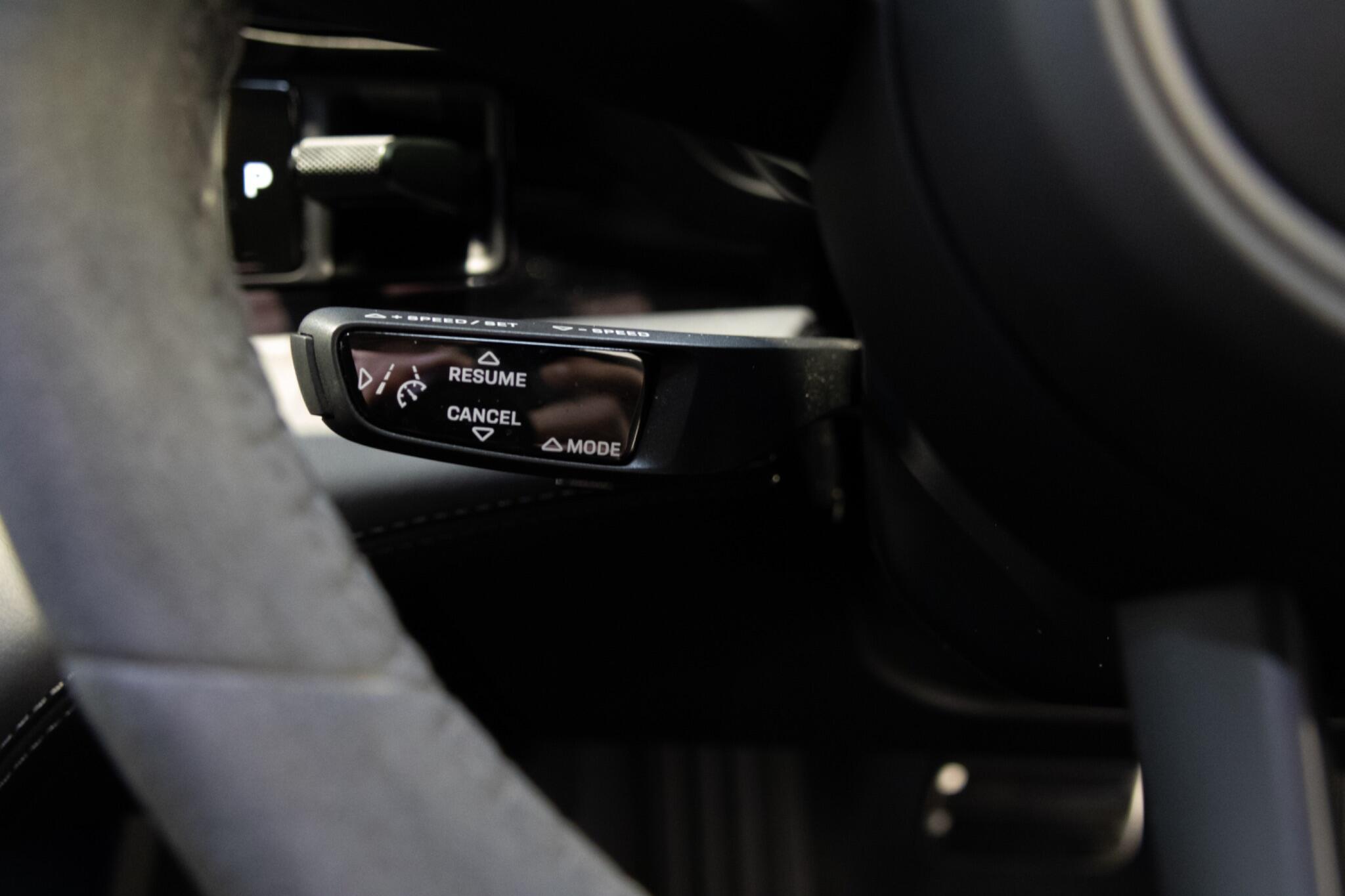 Porsche Taycan - Image 24