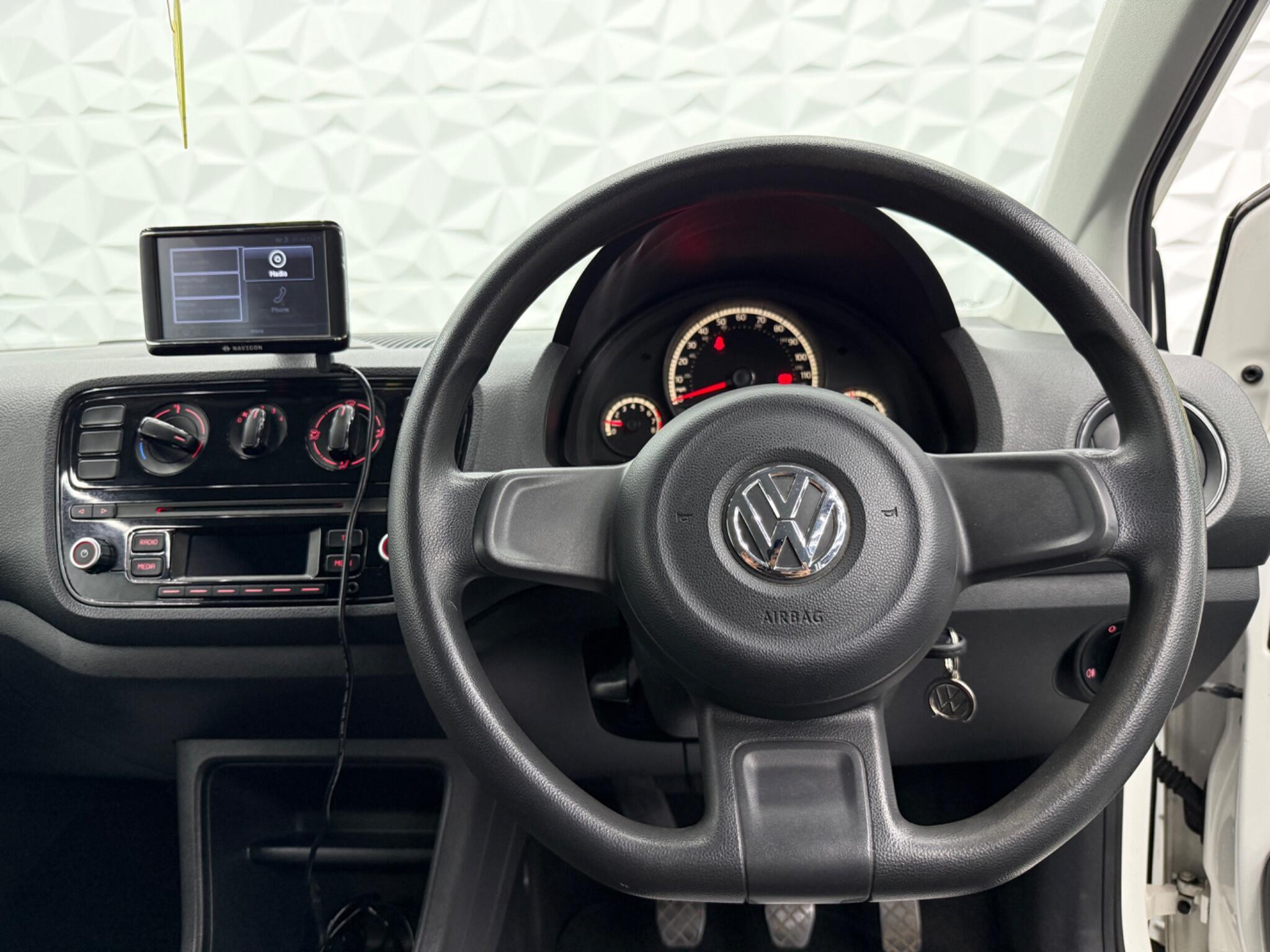 Volkswagen up! - Image 17