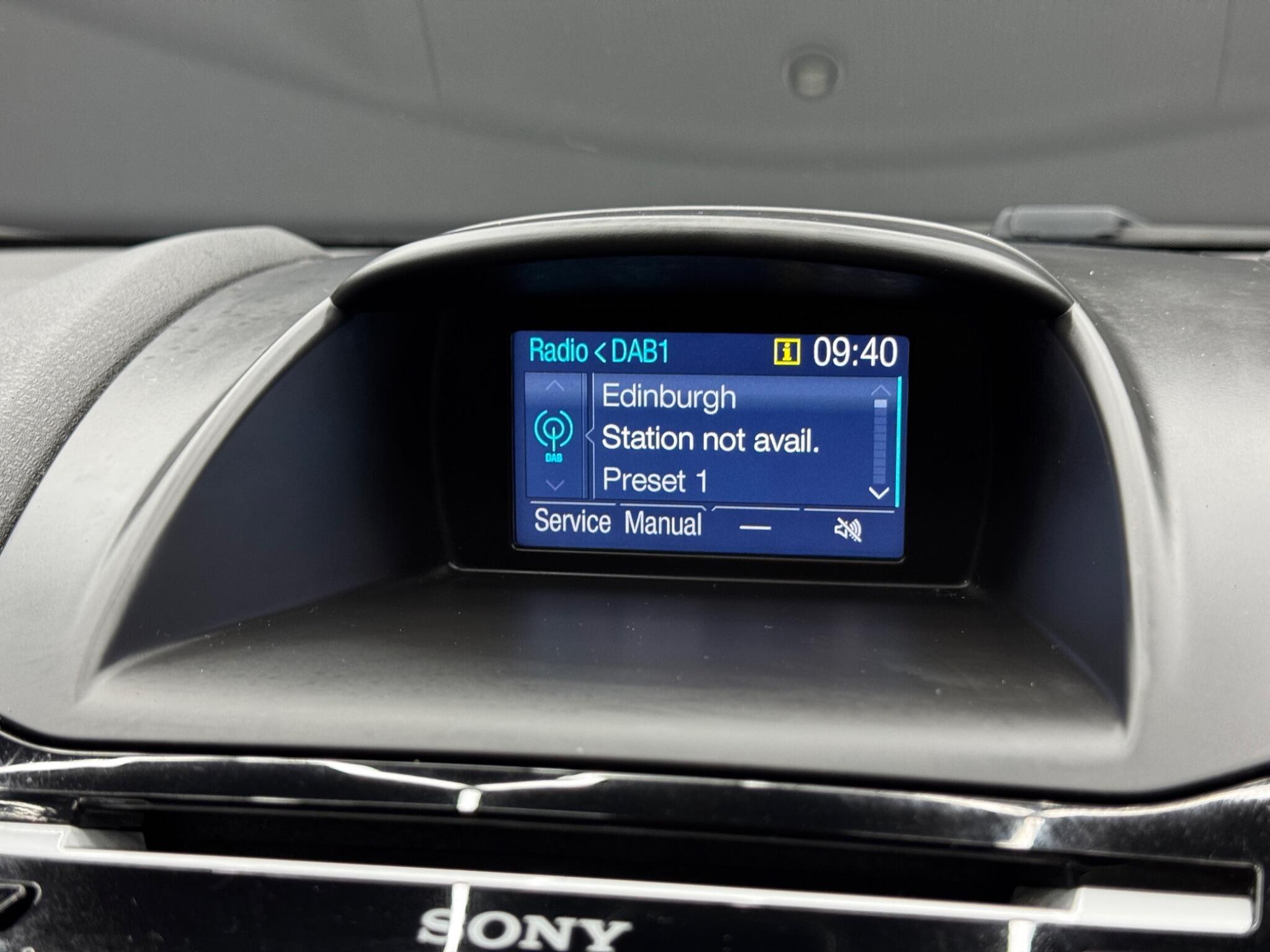 Ford Fiesta - Image 28