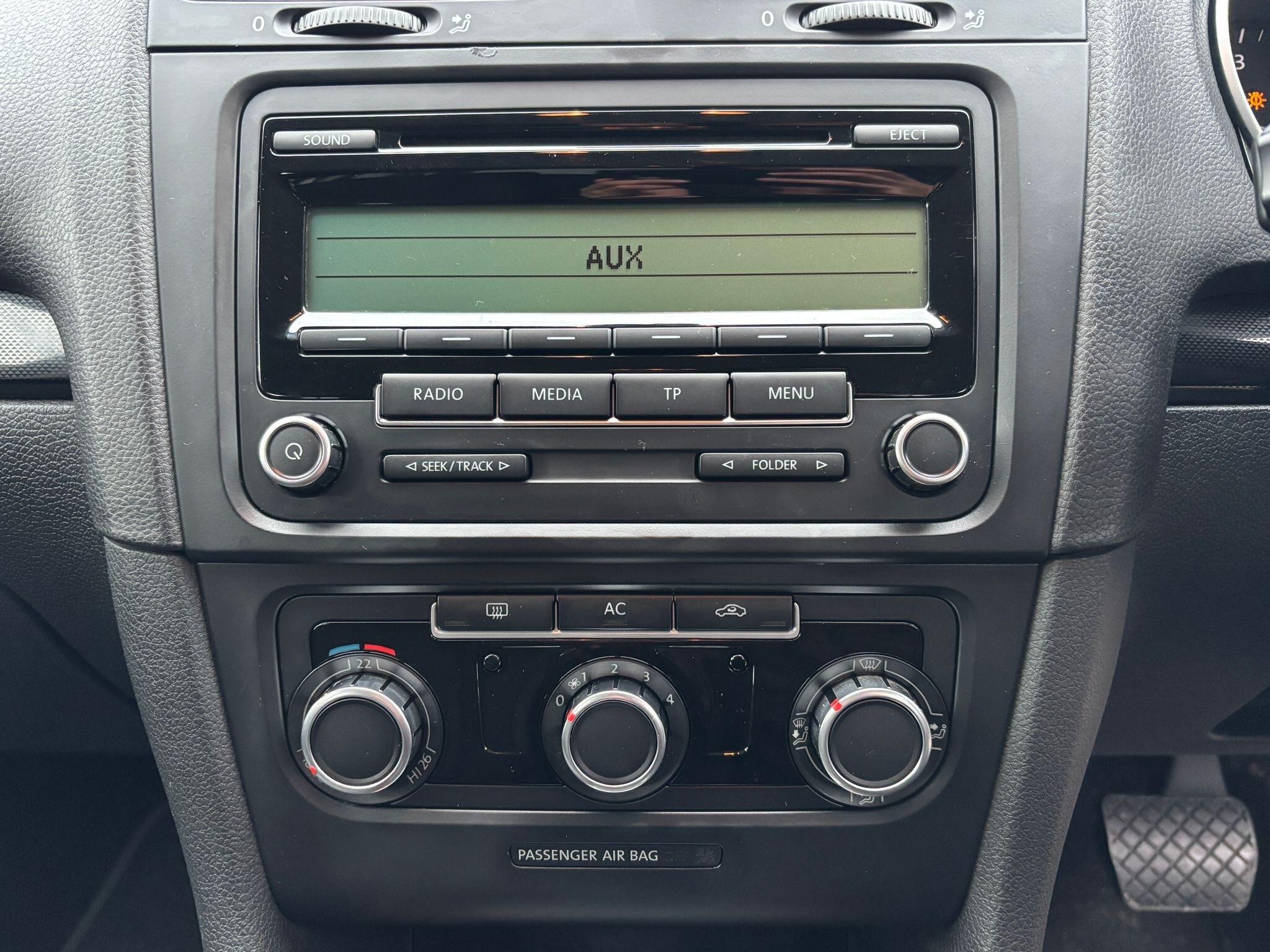 Volkswagen Golf - Image 22