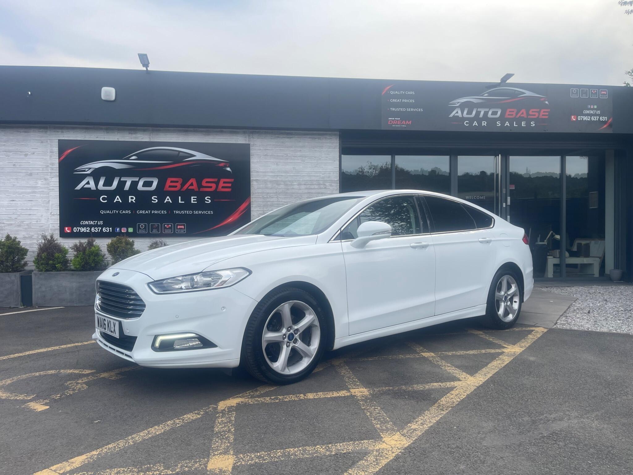 Ford Mondeo - Image 9