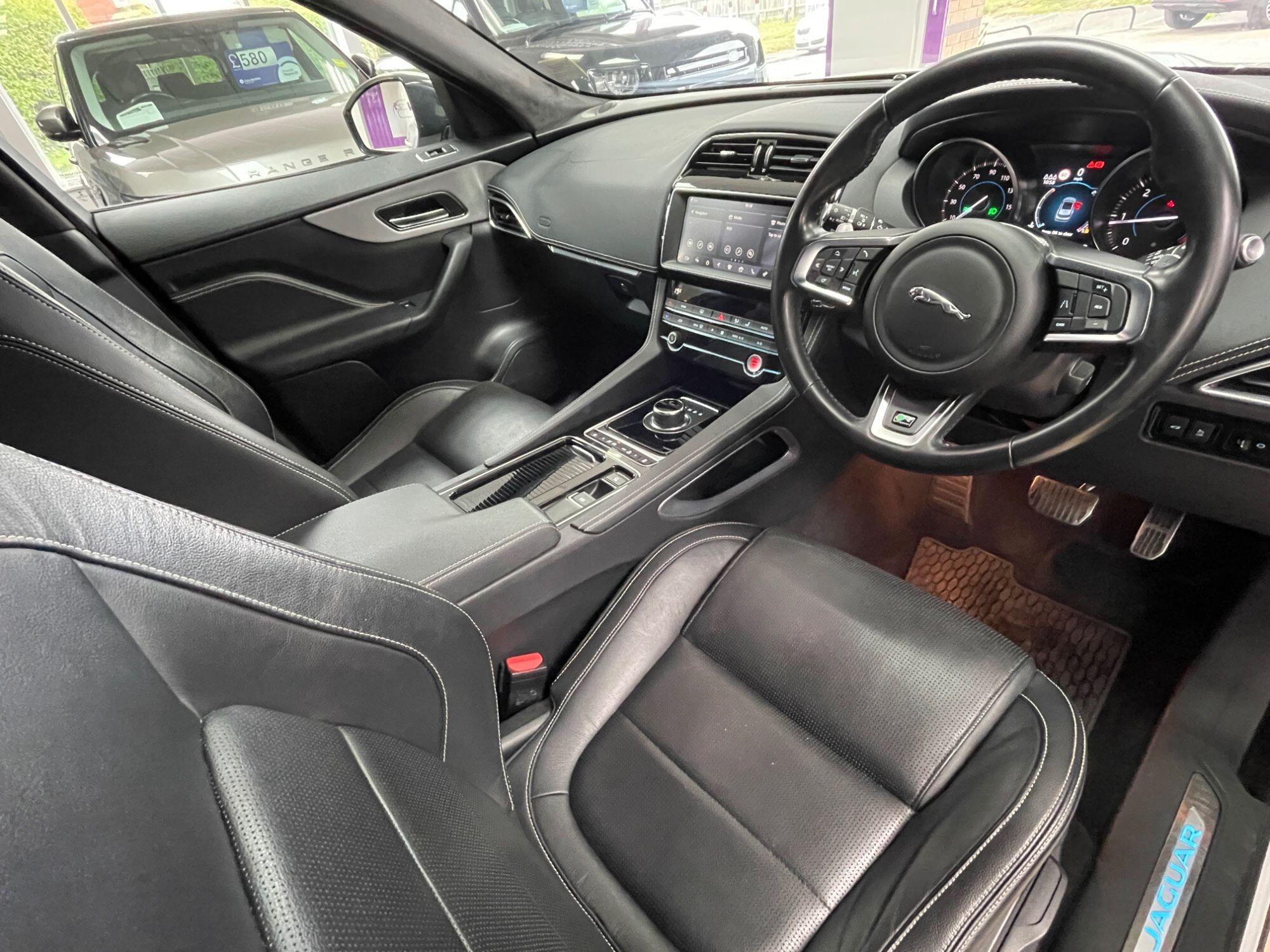 Jaguar F-Pace - Image 25