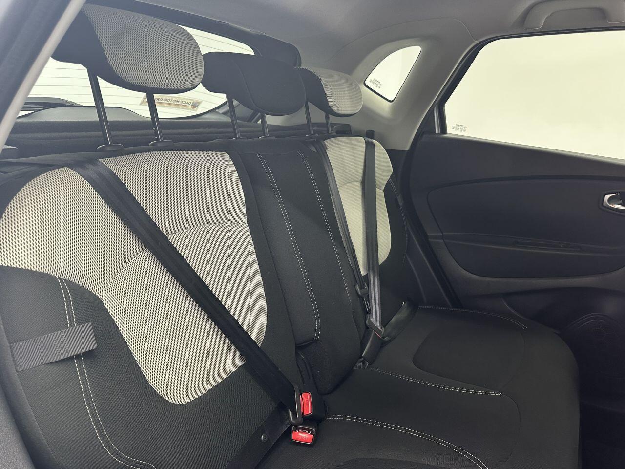 Renault Captur - Image 12