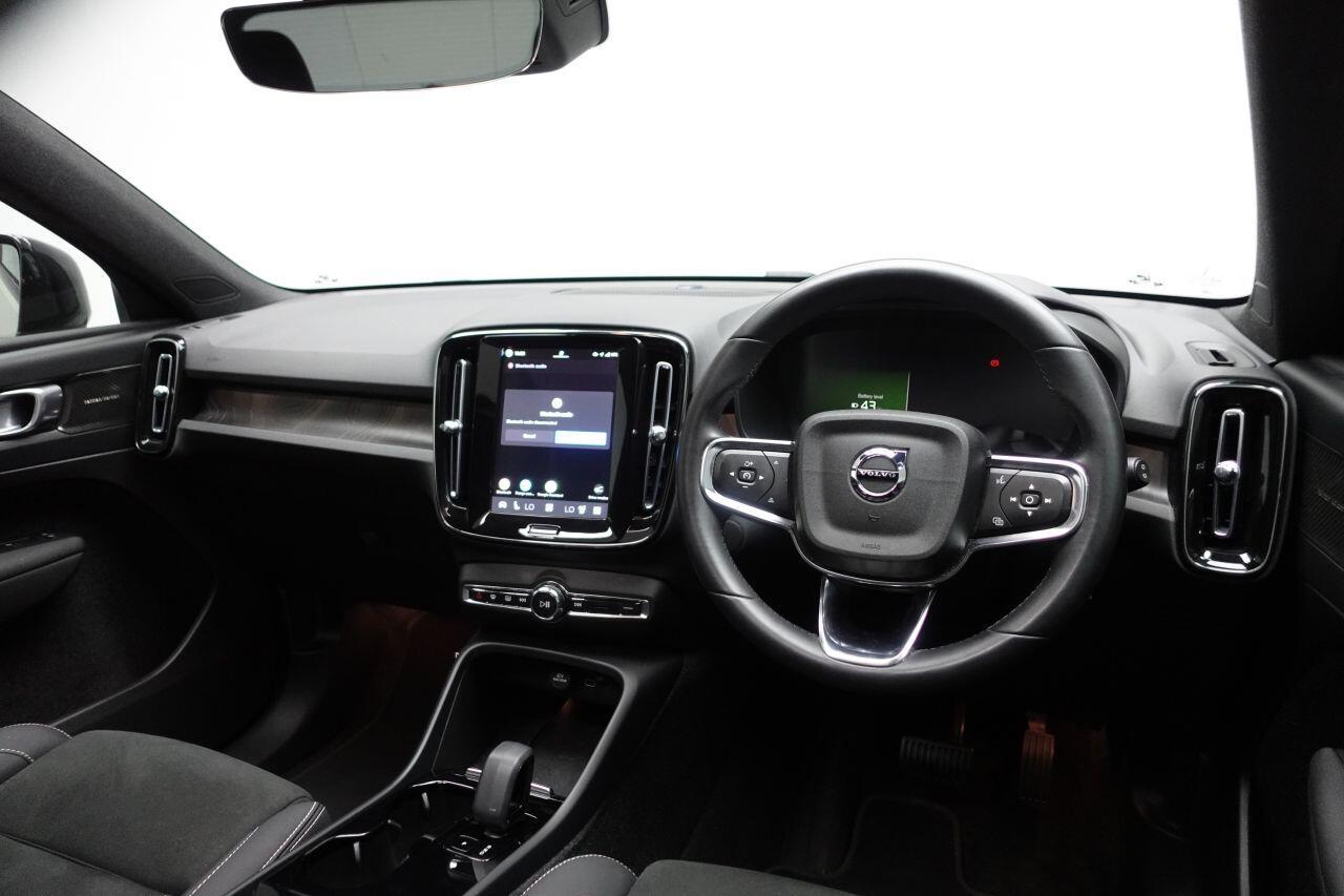 Volvo XC40 - Image 17