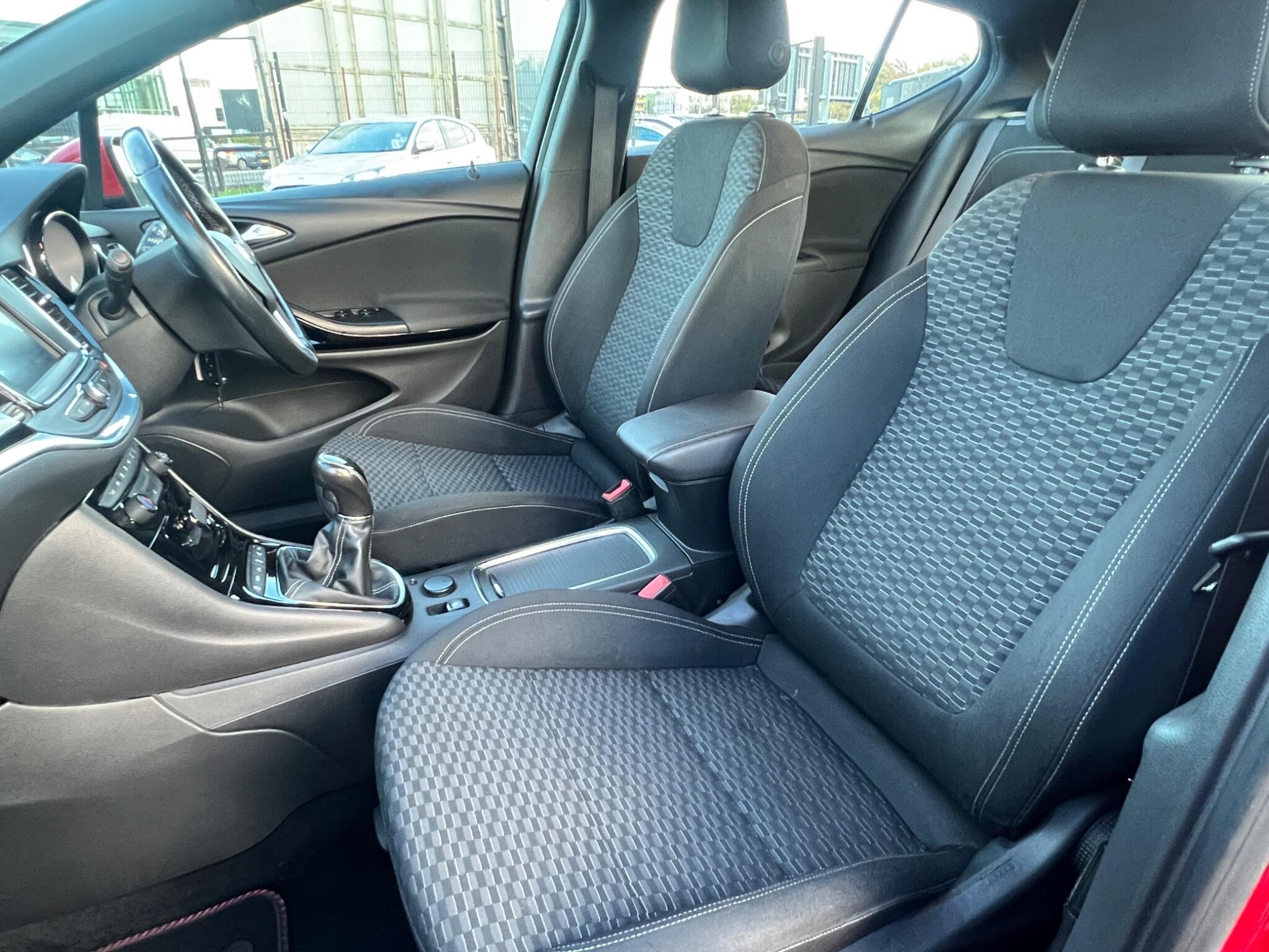 Vauxhall Astra - Image 16
