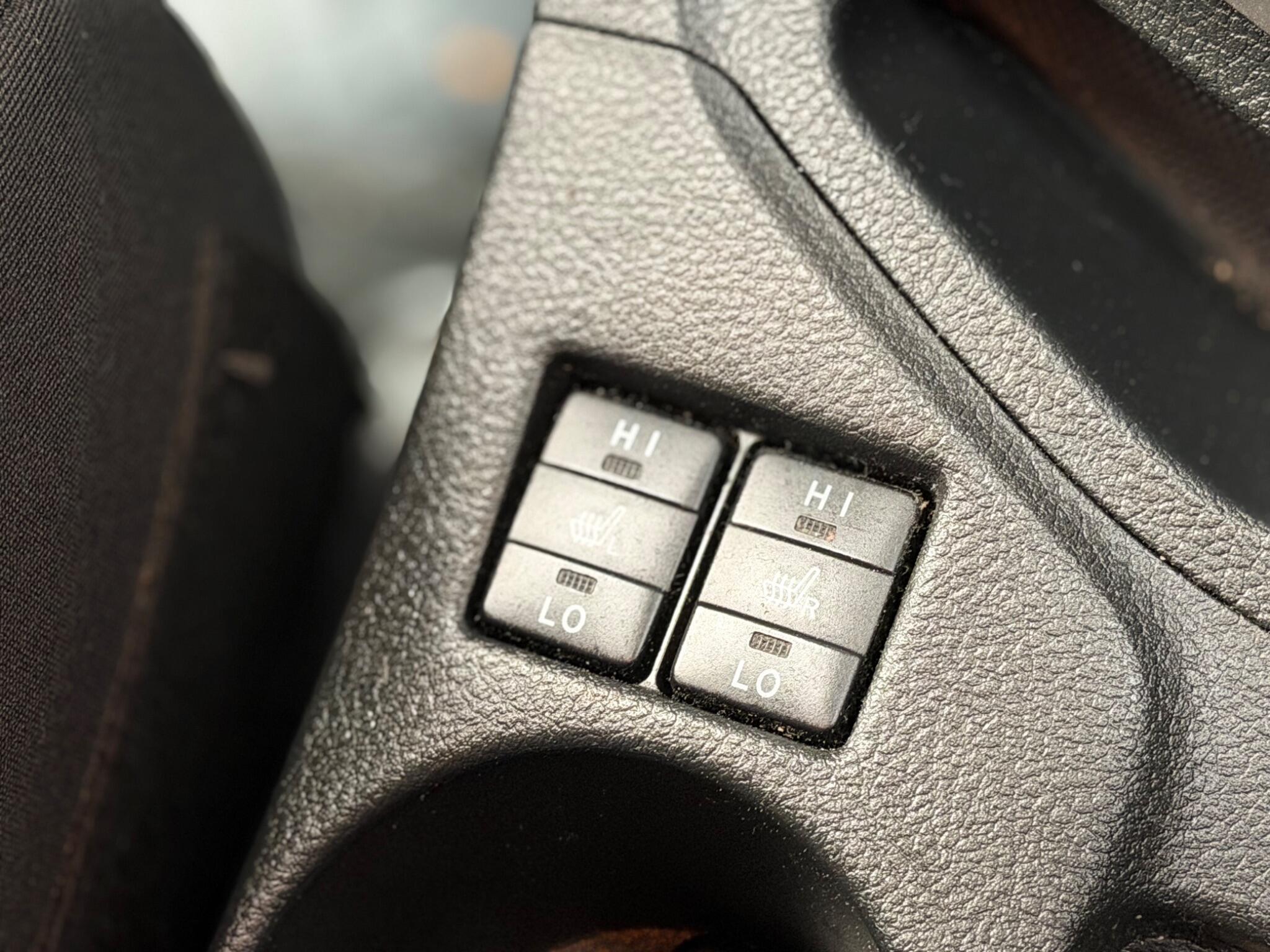 Toyota Auris - Image 28