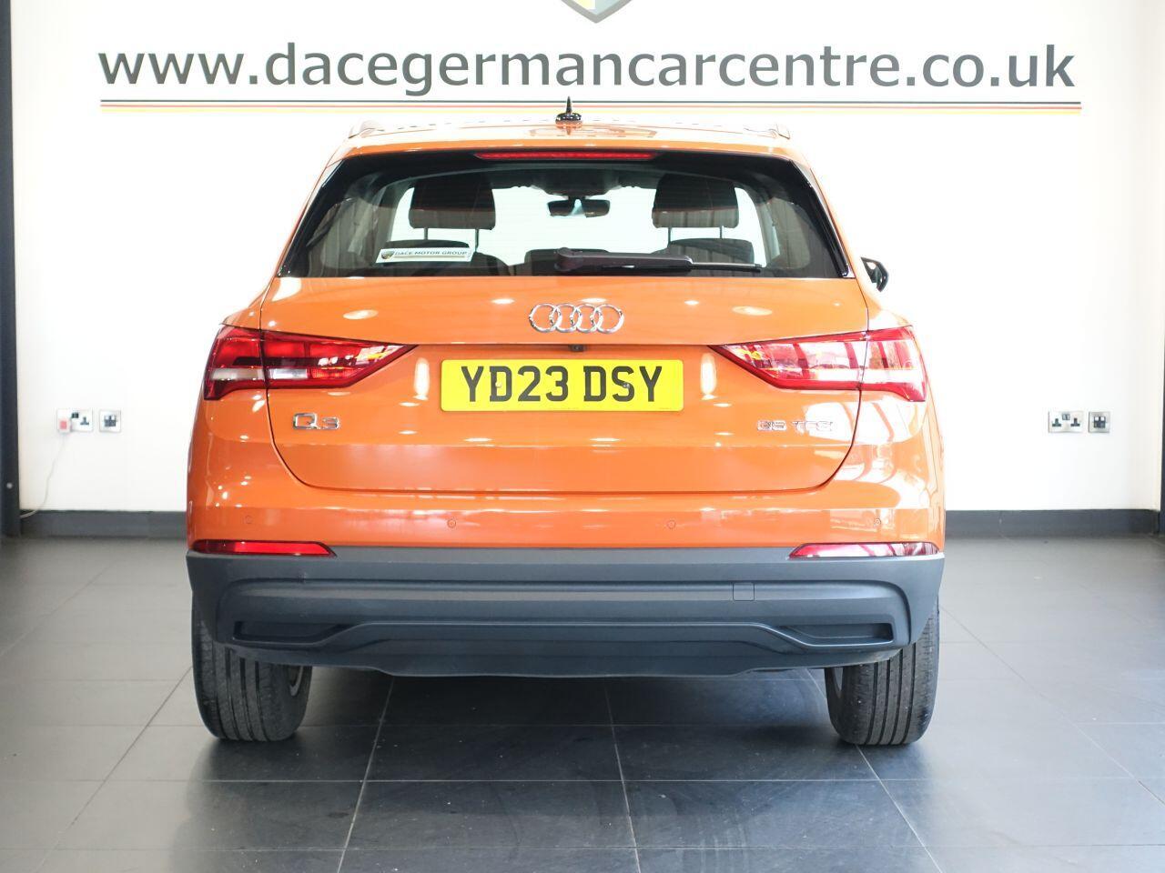 Audi Q3 - Image 7