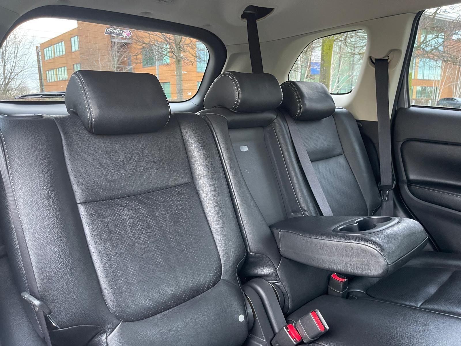 Mitsubishi Outlander - Image 22