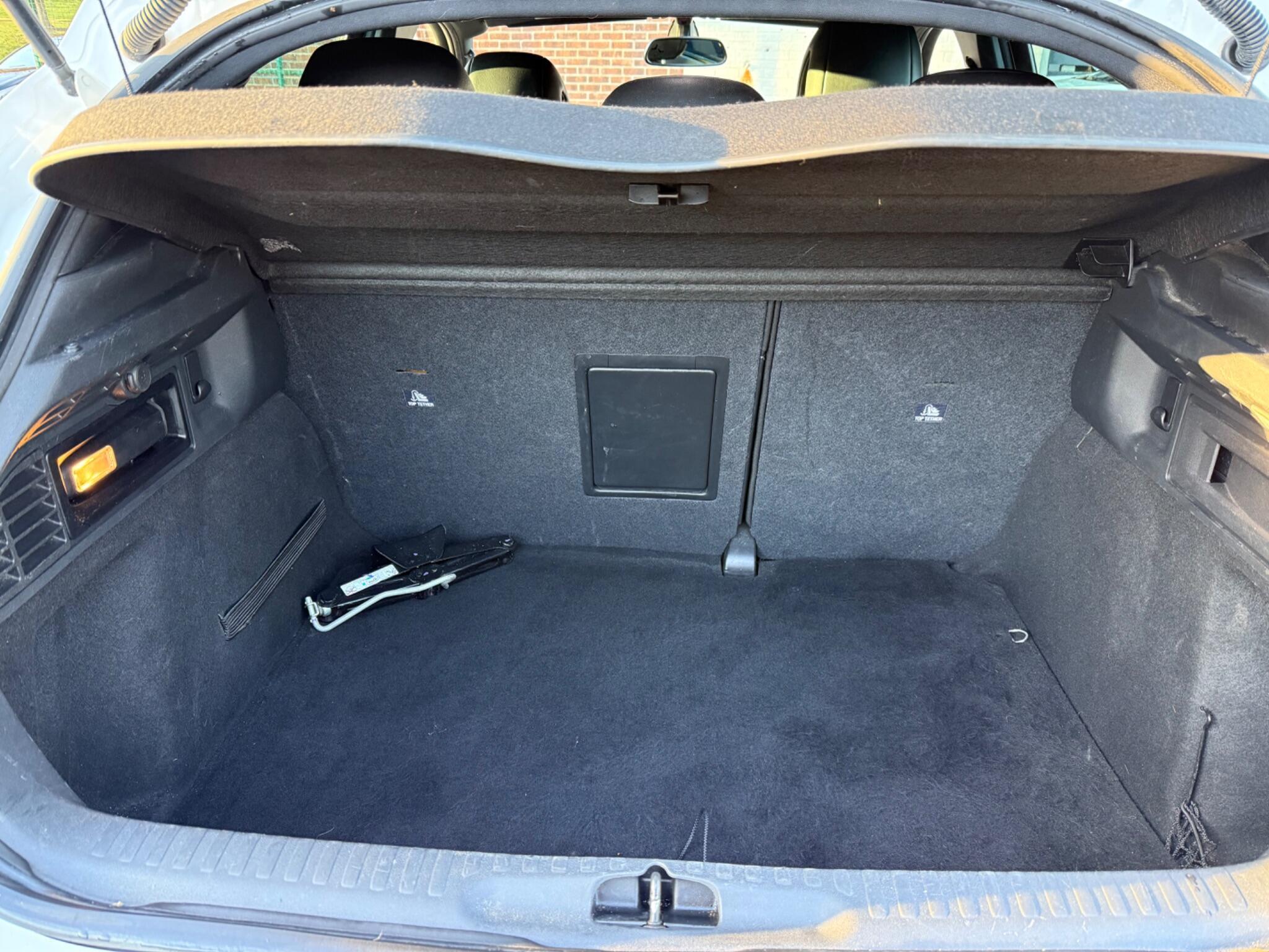 DS AUTOMOBILES DS 4 CROSSBACK - Image 31