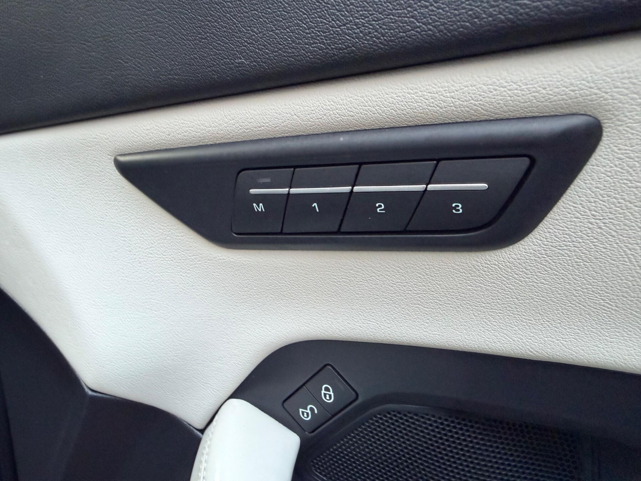 Jaguar E-Pace - Image 51