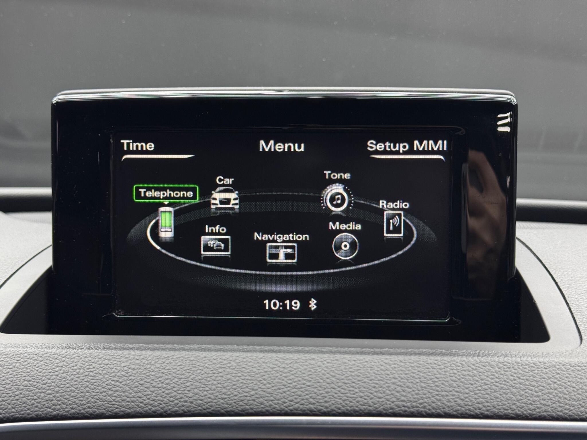Audi Q3 - Image 30